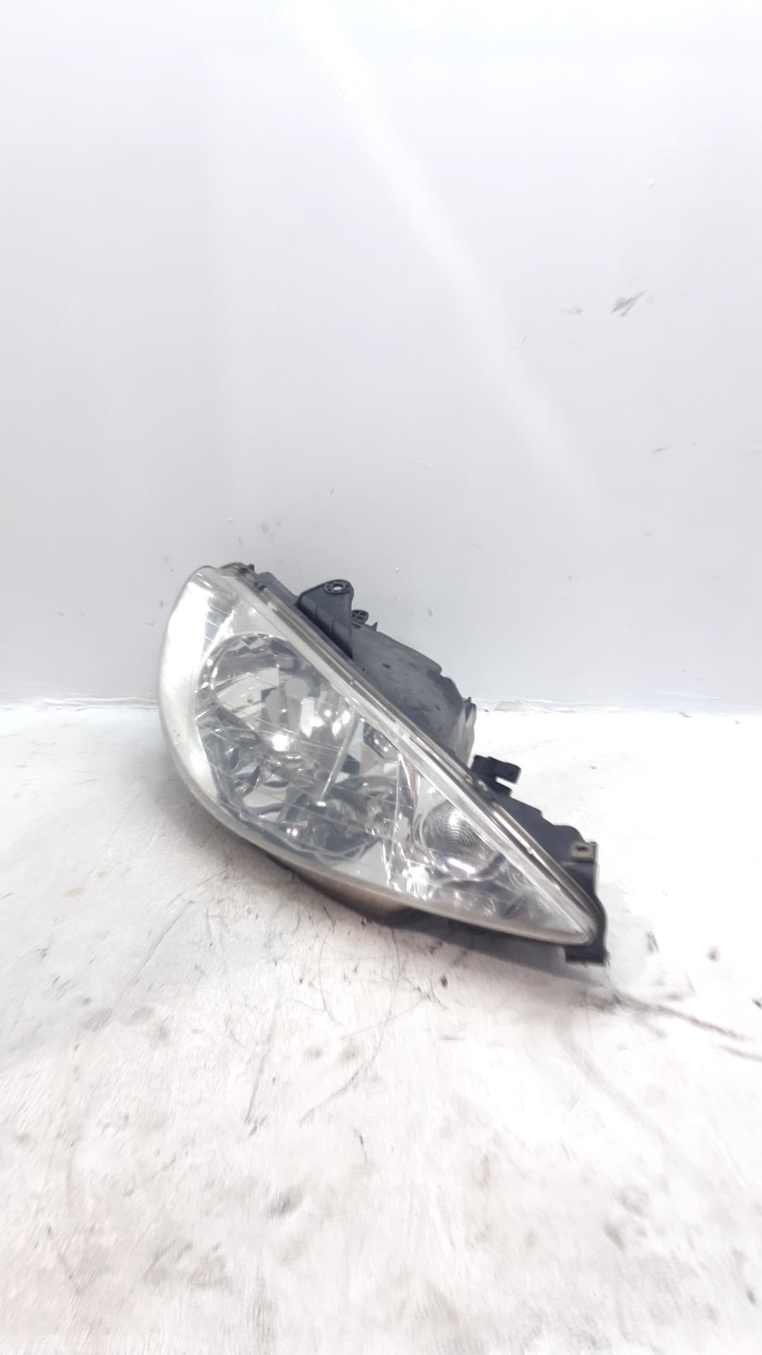 Faro derecho PEUGEOT 206 BERLINA