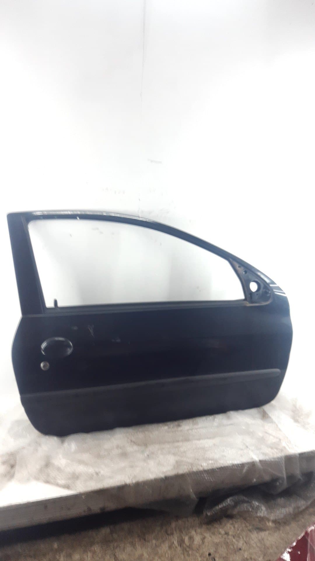 Puerta delantera derecha PEUGEOT 206 BERLINA