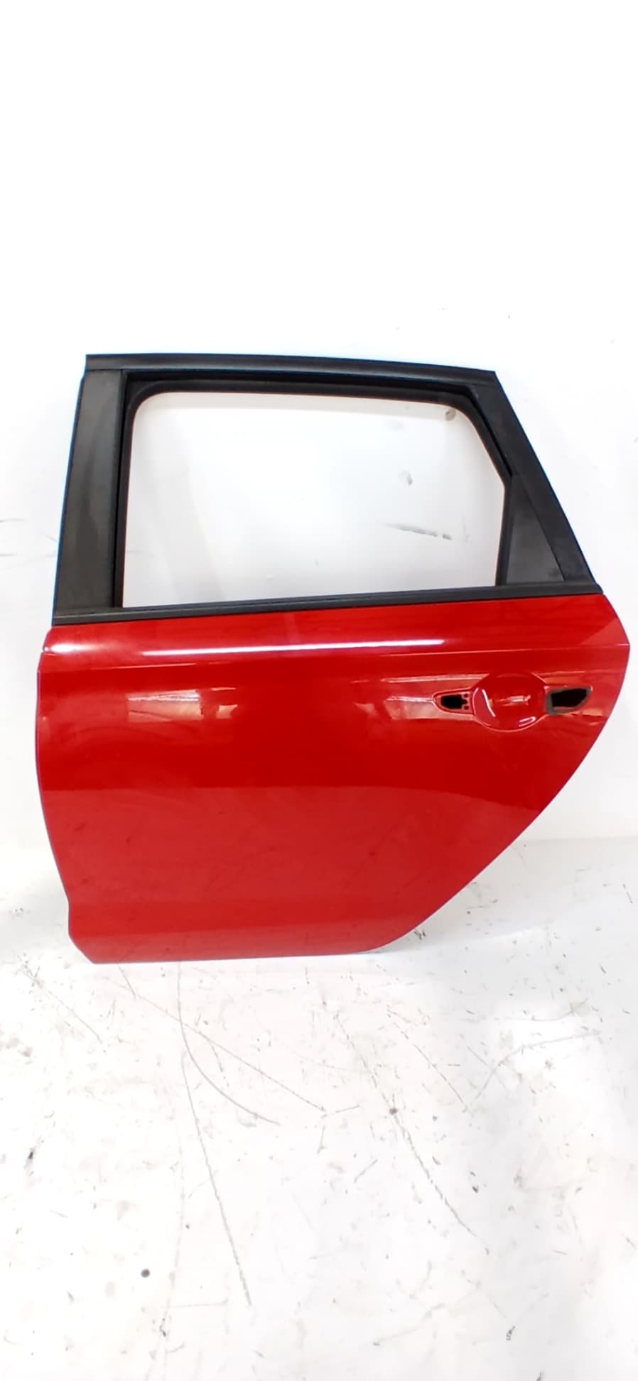 Puerta trasera izquierda HYUNDAI I30 (PD)
