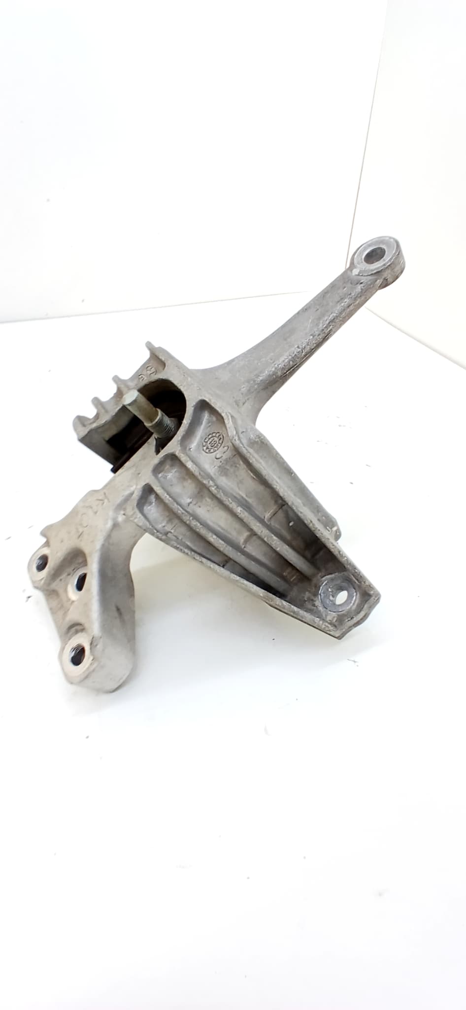 Soporte motor HYUNDAI I30 (PD)