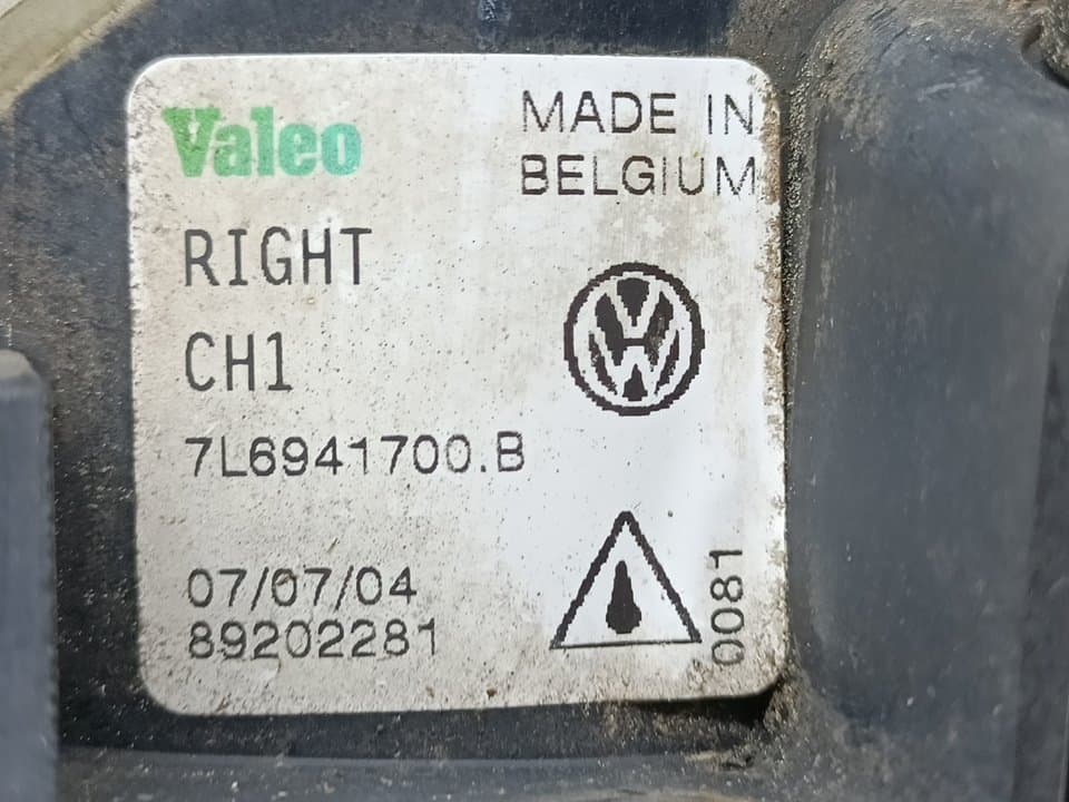 Faro antiniebla derecho VOLKSWAGEN TOUAREG (7LA) 4