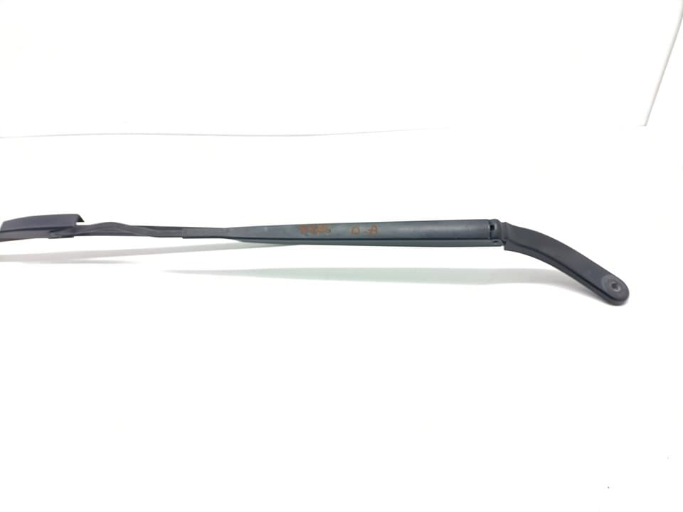 Brazo limpia delantero izquierdo RENAULT SCENIC II 4