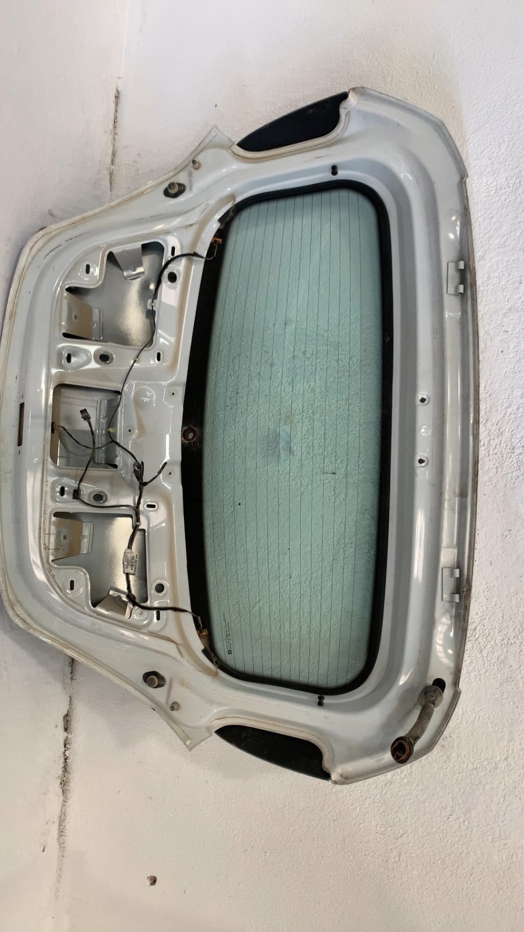 Porton trasero OPEL CORSA D 2