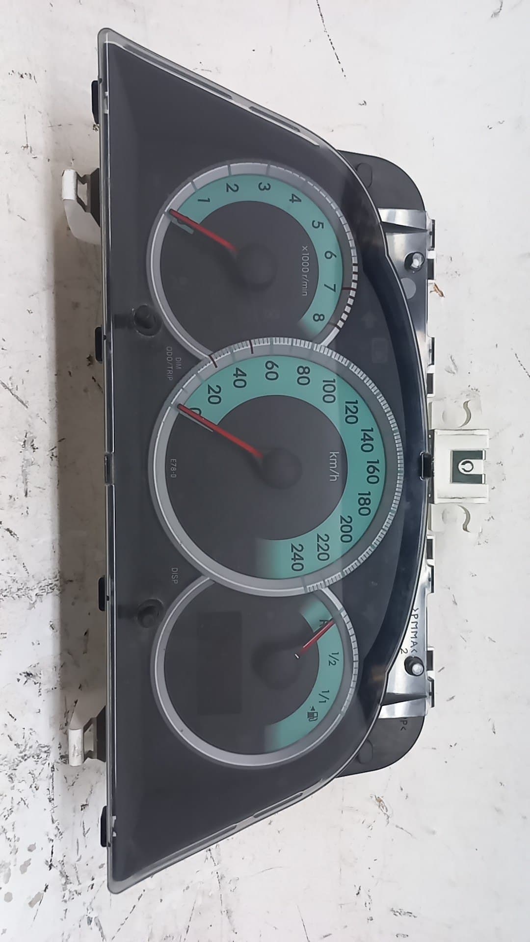 Cuadro instrumentos TOYOTA COROLLA VERSO (R1)