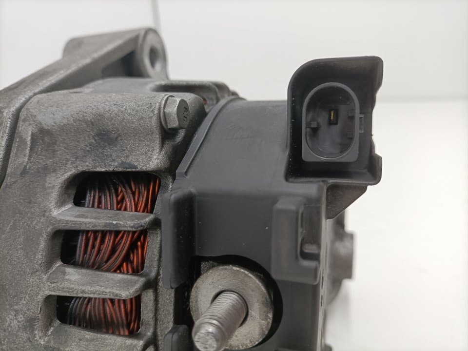 Alternador BMW SERIE 3 BERLINA (E90) 2