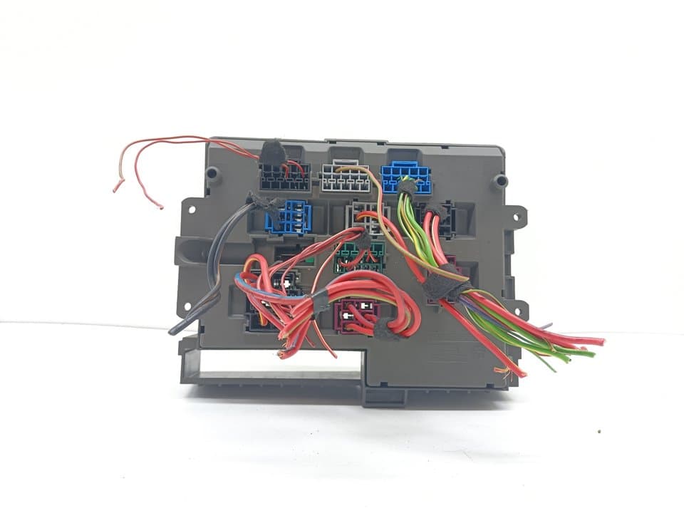 Caja reles / fusibles BMW SERIE 3 BERLINA (E90) 4