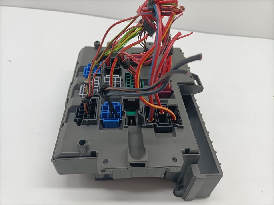 Caja reles / fusibles BMW SERIE 3 BERLINA (E90) 2