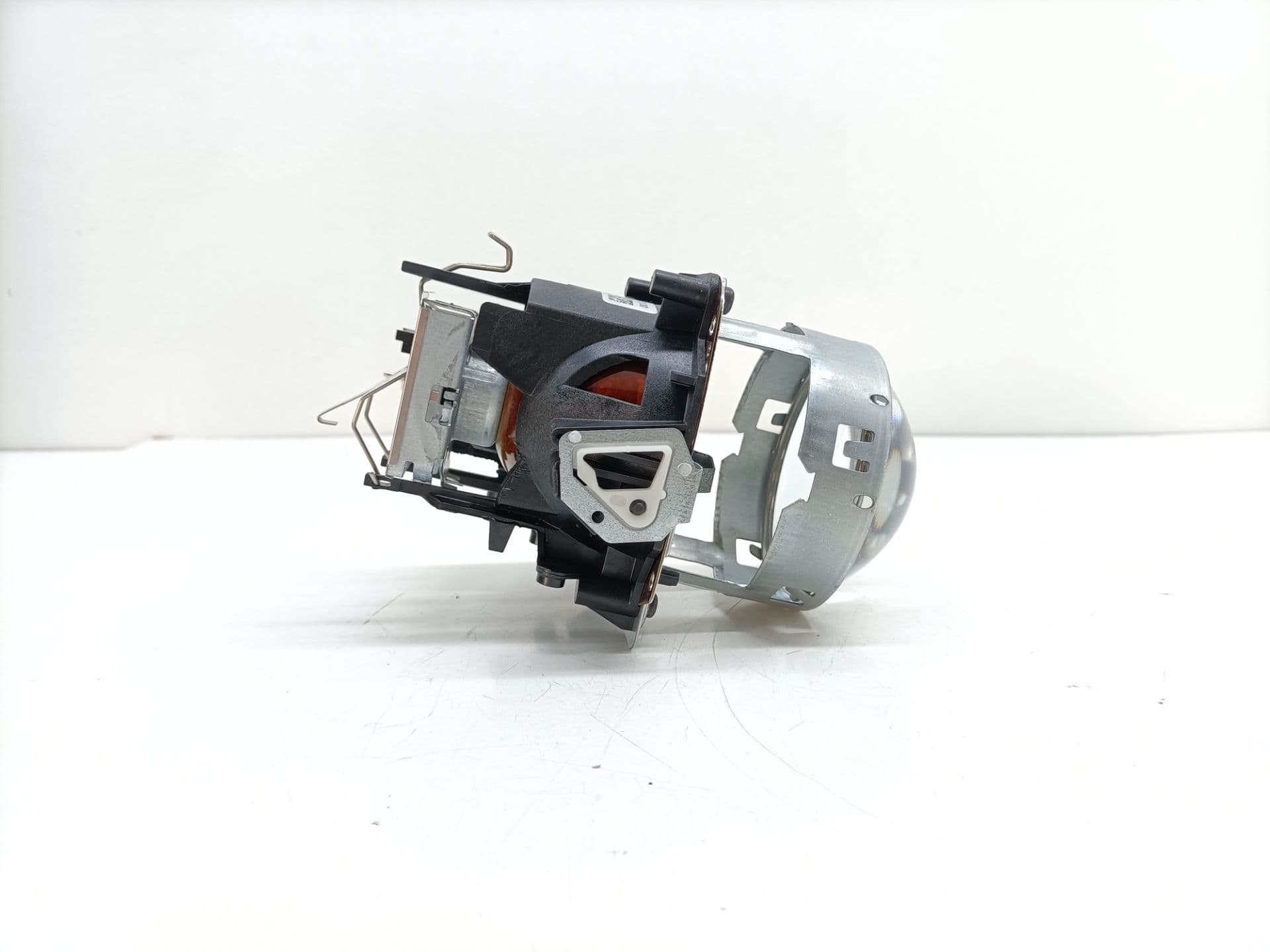 Soporte faro derecho BMW SERIE 3 BERLINA (E90) 3