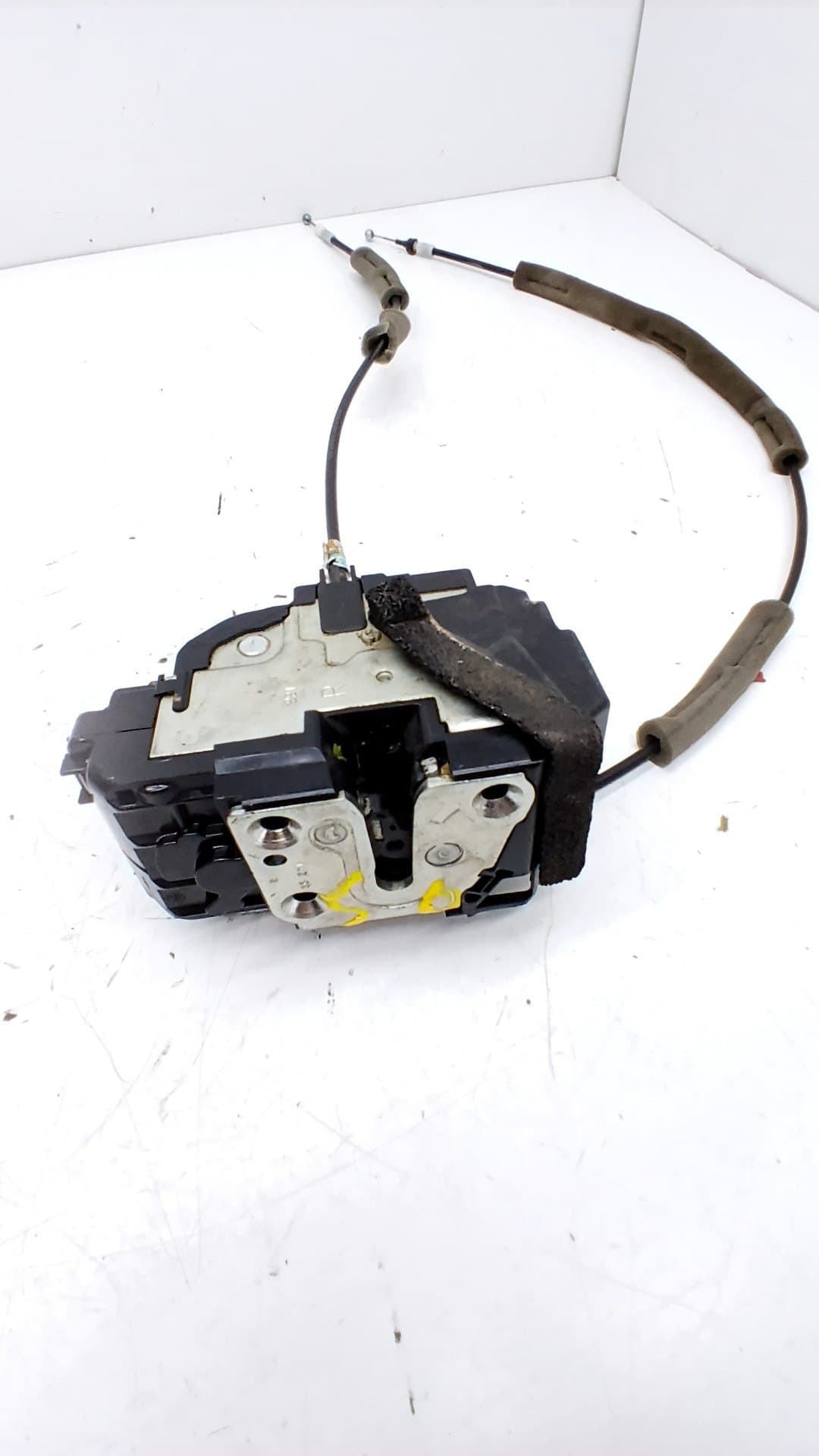 Cerradura puerta delantera derecha NISSAN NAVARA
