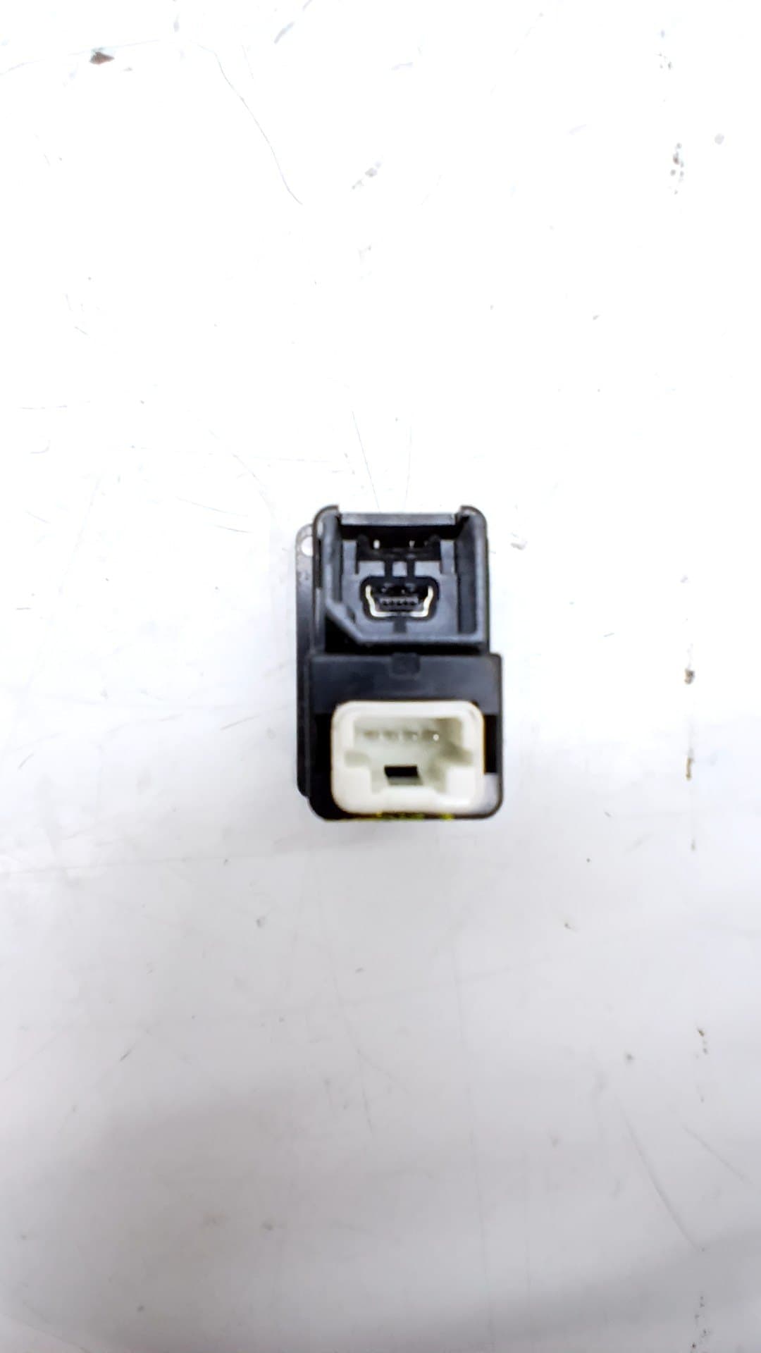 Recambio NISSAN NAVARA ref. 280234BA0B 2