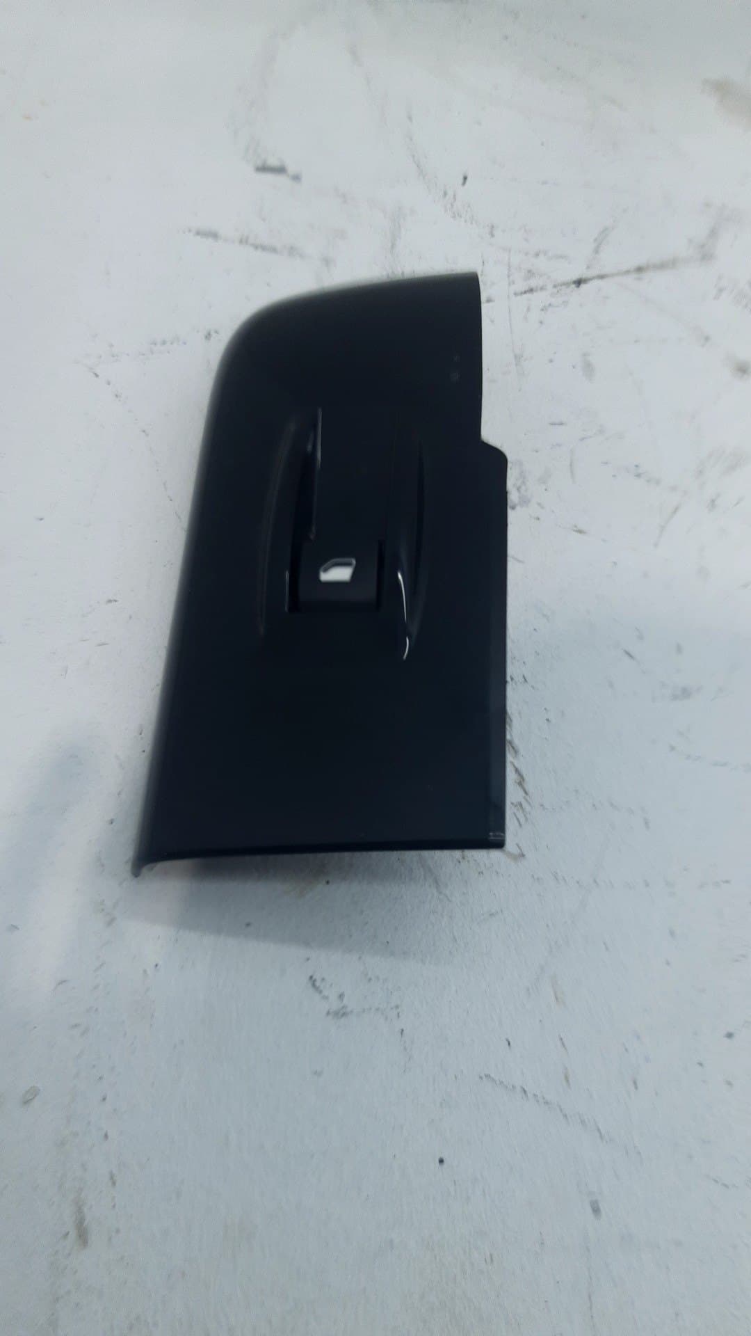 Mando elevalunas delantero izquierdo CITROEN C3