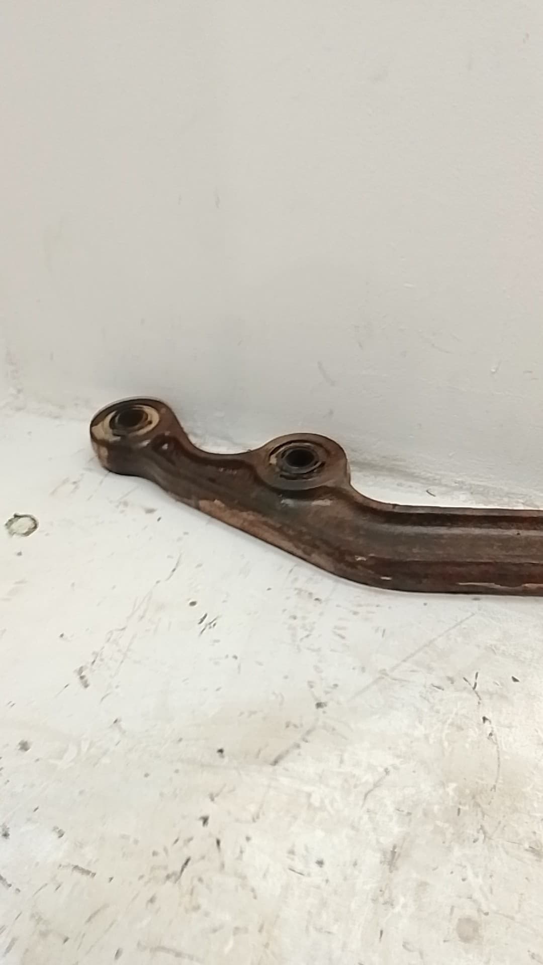 Brazo suspension superior delantero izquierdo TOYOTA LAND CRUISER HARDTOP (_J7_) 2