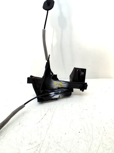 Cerradura puerta trasera derecha FORD FIESTA 3
