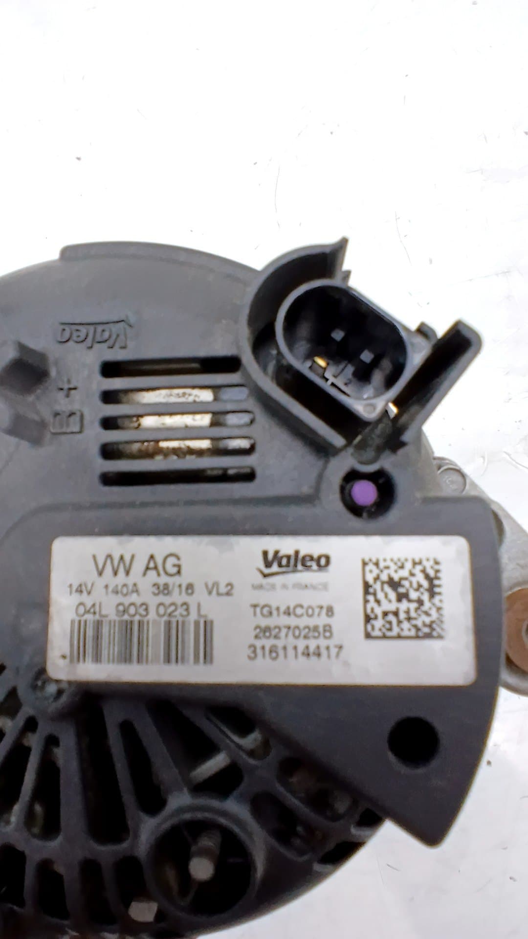 Alternador VOLKSWAGEN TIGUAN (AX1) 2