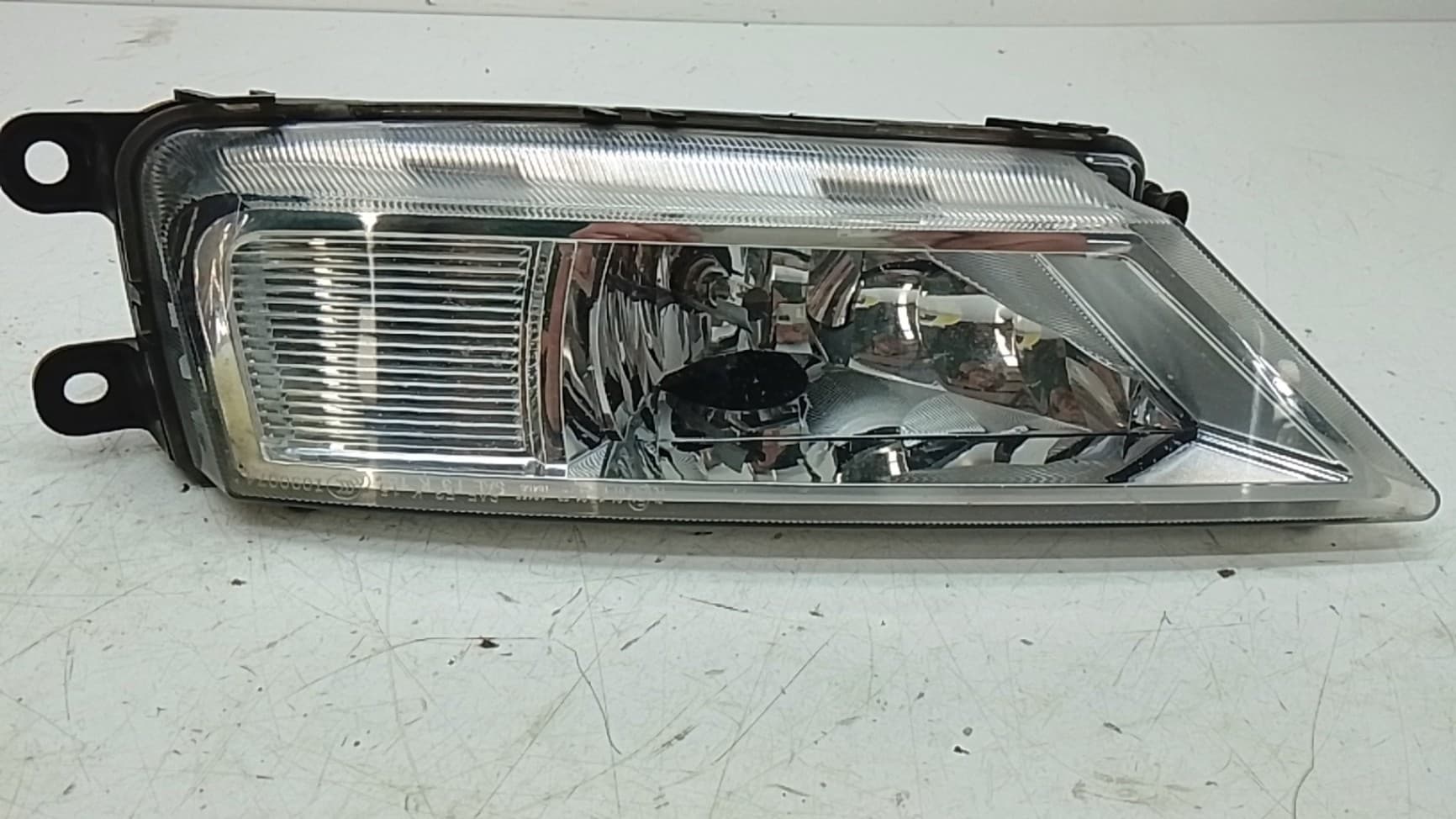 Faro antiniebla derecho VOLKSWAGEN TIGUAN (AX1)
