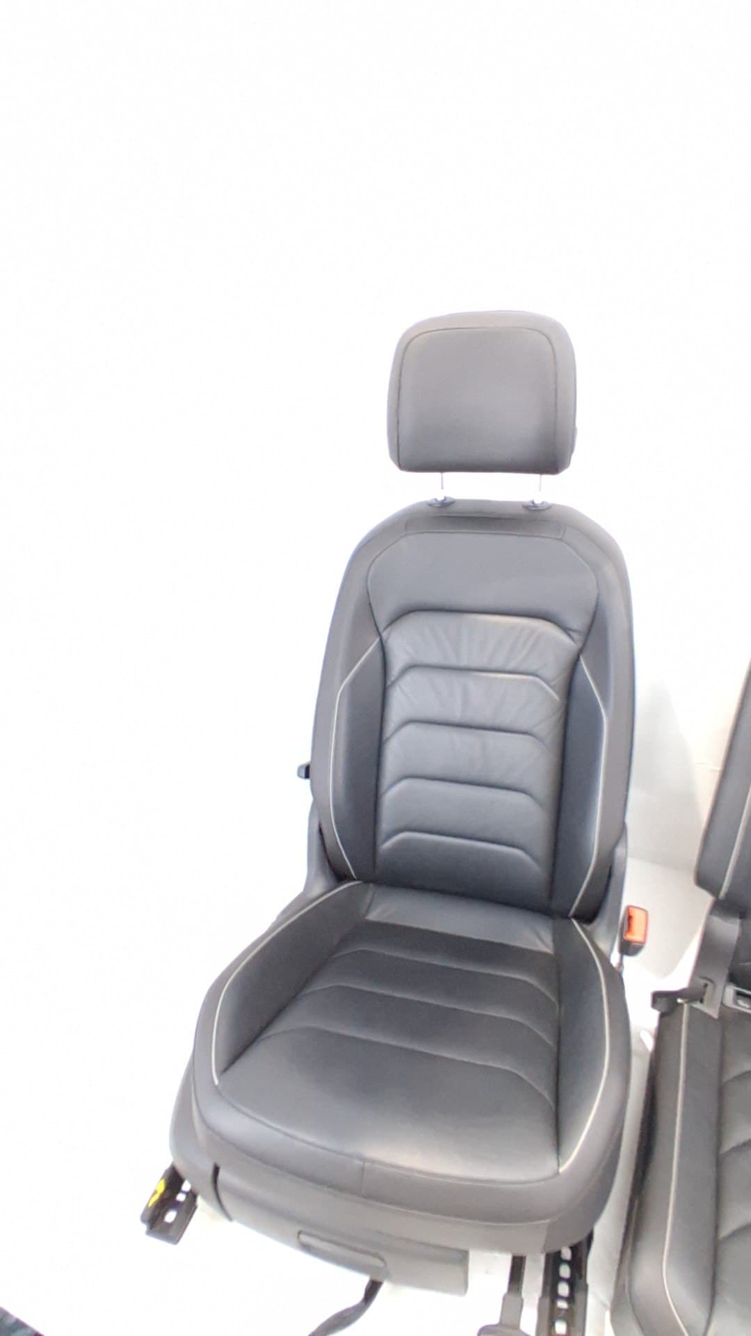 Juego asientos completo VOLKSWAGEN TIGUAN (AX1) 2
