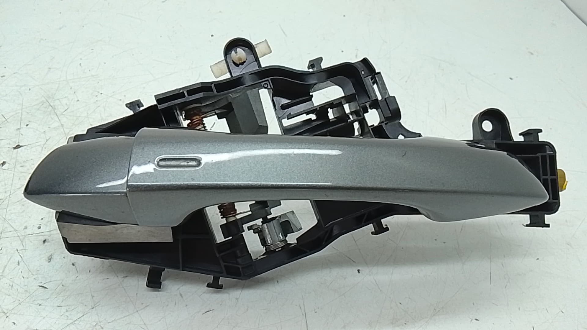 Maneta exterior delantera izquierda VOLKSWAGEN TIGUAN (AX1)