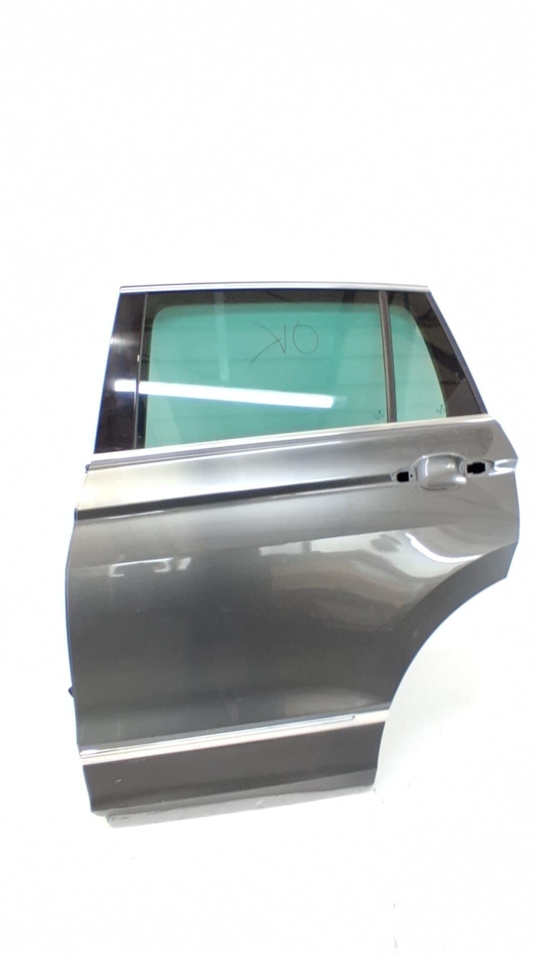 Puerta trasera izquierda VOLKSWAGEN TIGUAN (AX1)