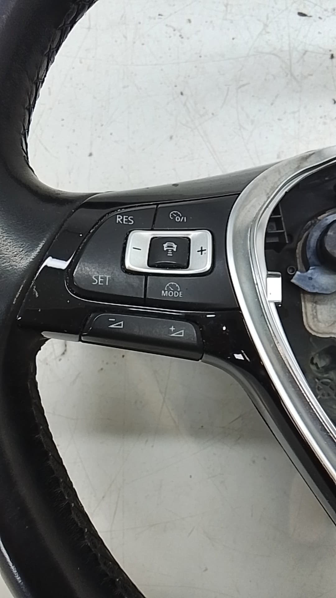 Volante VOLKSWAGEN TIGUAN (AX1) 4