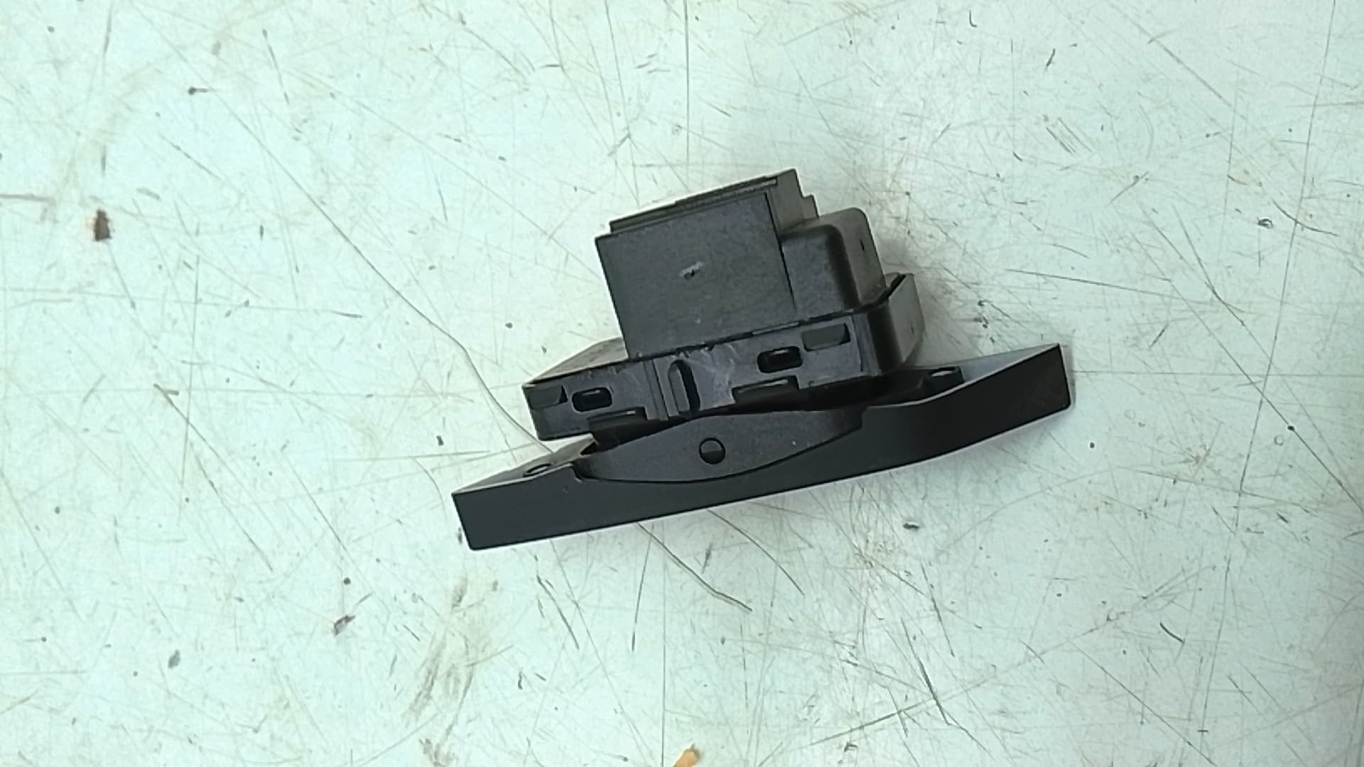 Interruptor VOLKSWAGEN TIGUAN (AX1) 2