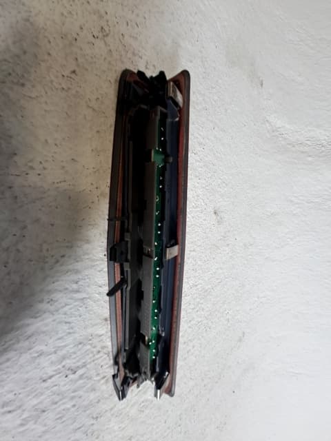 Luz central de freno OPEL ASTRA H BER.
