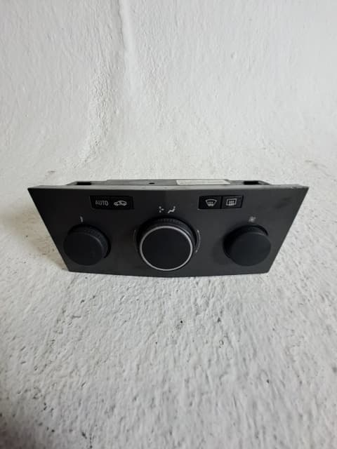Mando climatizador OPEL ASTRA H BER. 4
