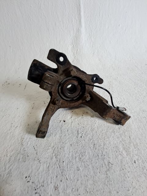 Mangueta delantera derecha OPEL ASTRA H BER.