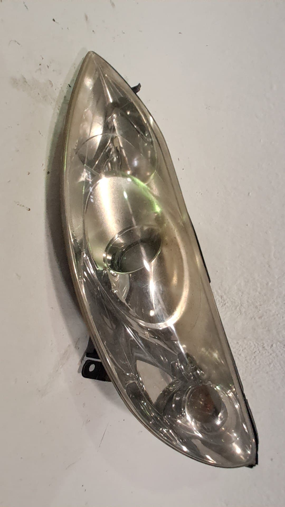 Faro izquierdo PEUGEOT 407