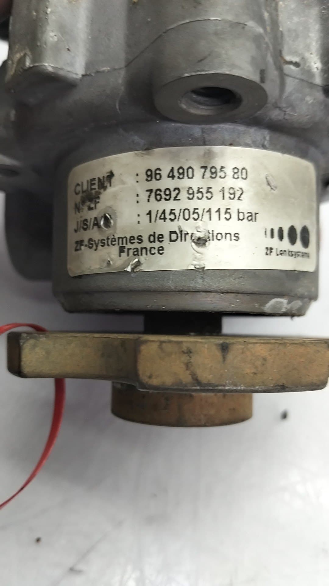 Bomba direccion PEUGEOT 407 4