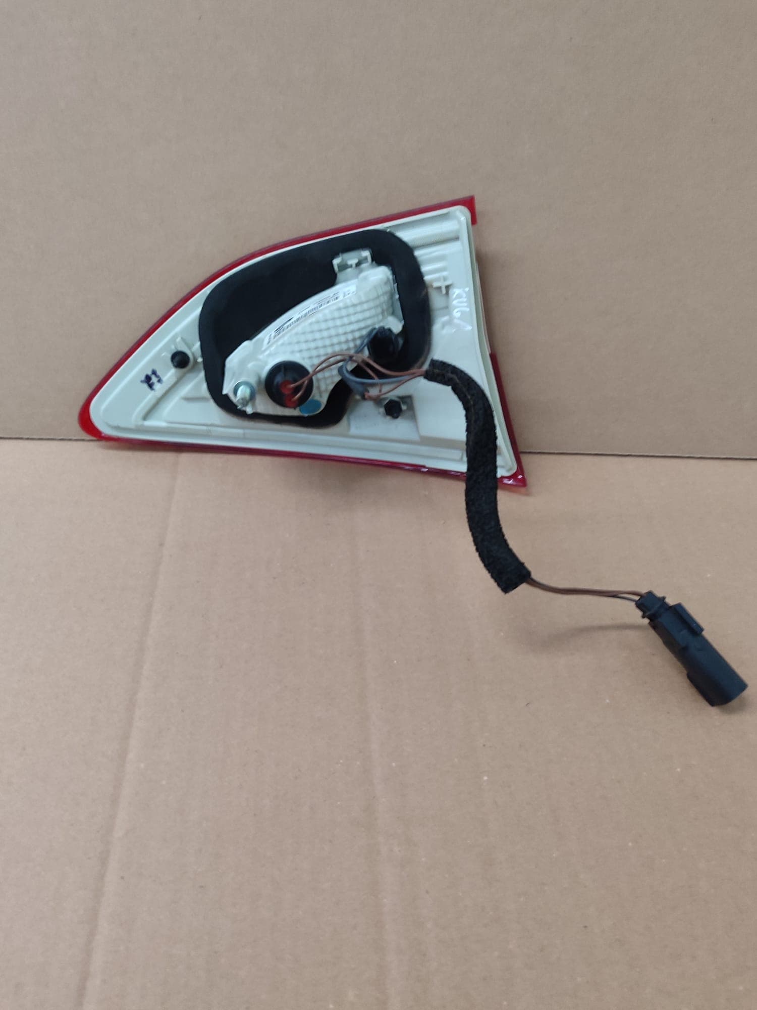 Piloto trasero derecho interior FORD KUGA (CBS) 3