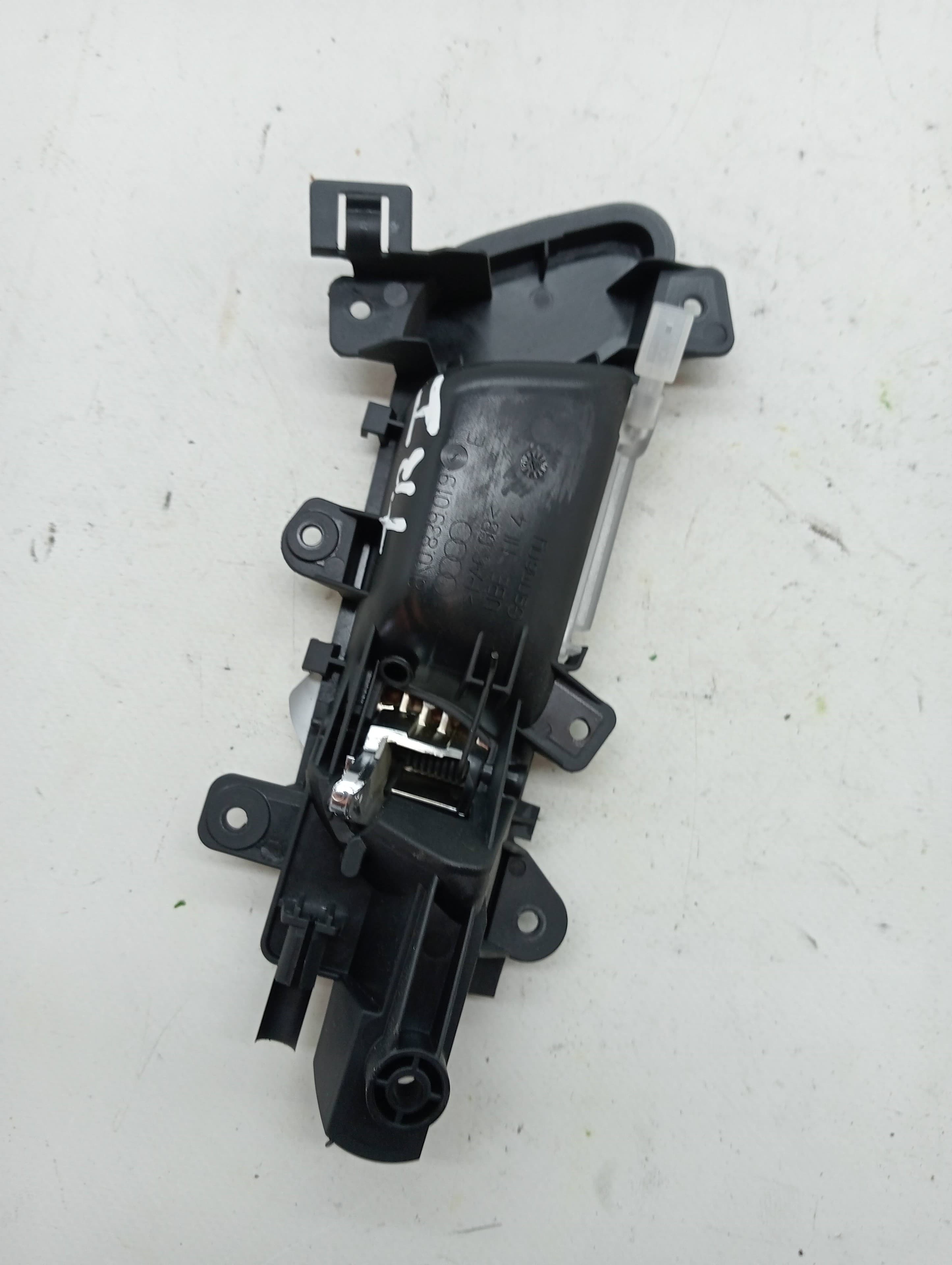 Maneta interior trasera izquierda AUDI A4 ALLROAD QUATTRO (8K) 3