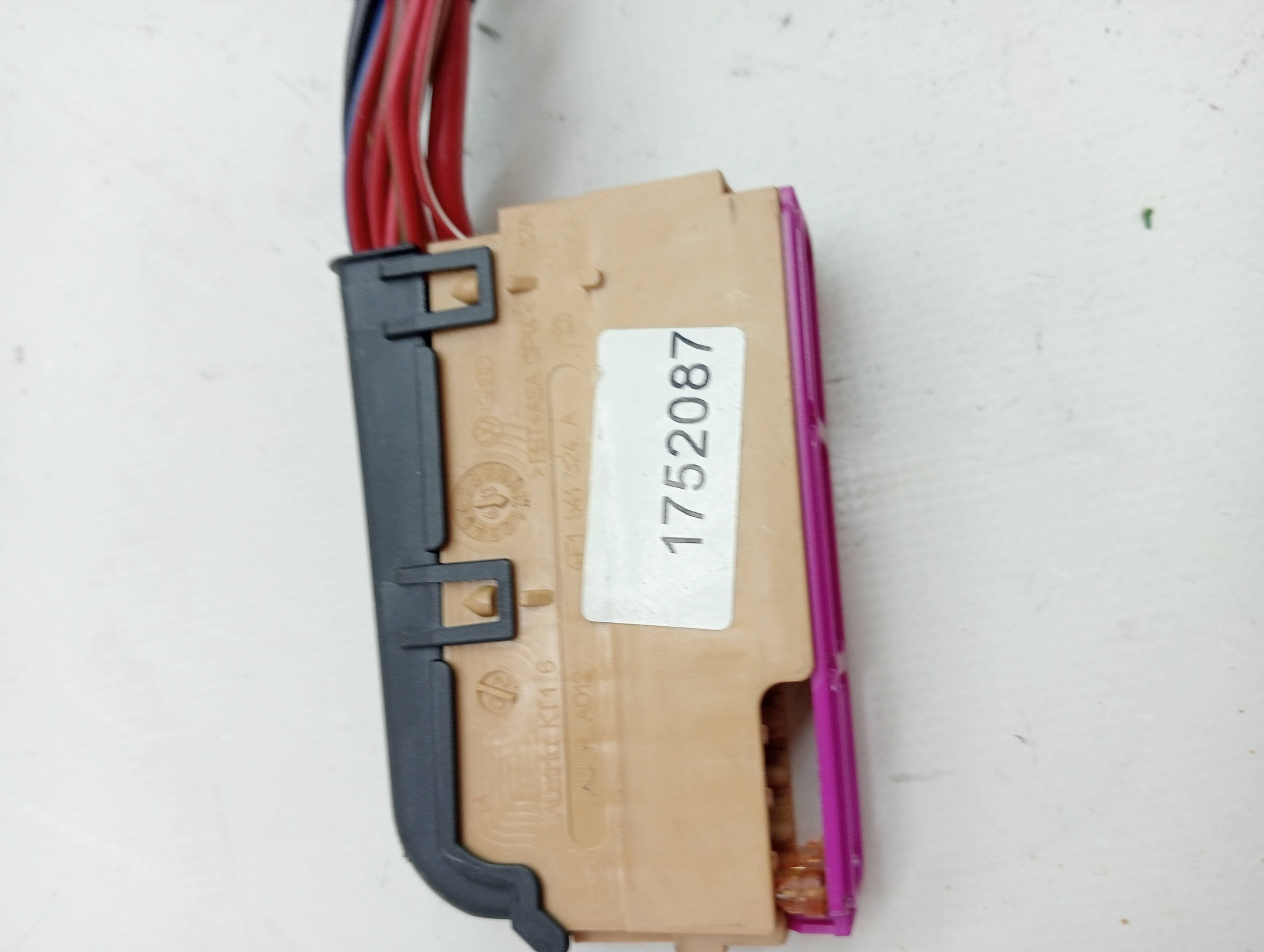 Caja reles / fusibles AUDI A4 ALLROAD QUATTRO (8K) 2