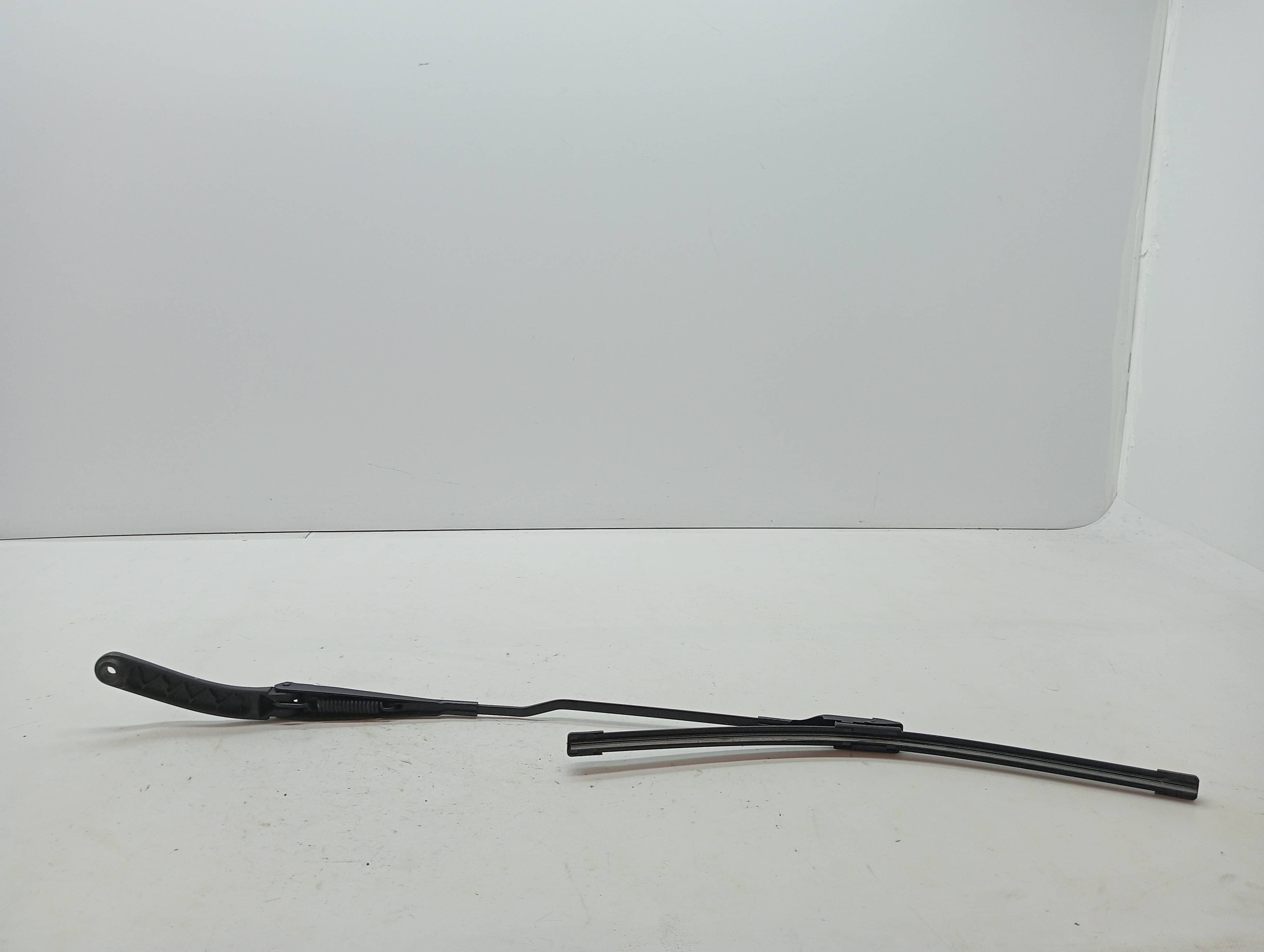 Brazo limpia delantero derecho AUDI A4 ALLROAD QUATTRO (8K)