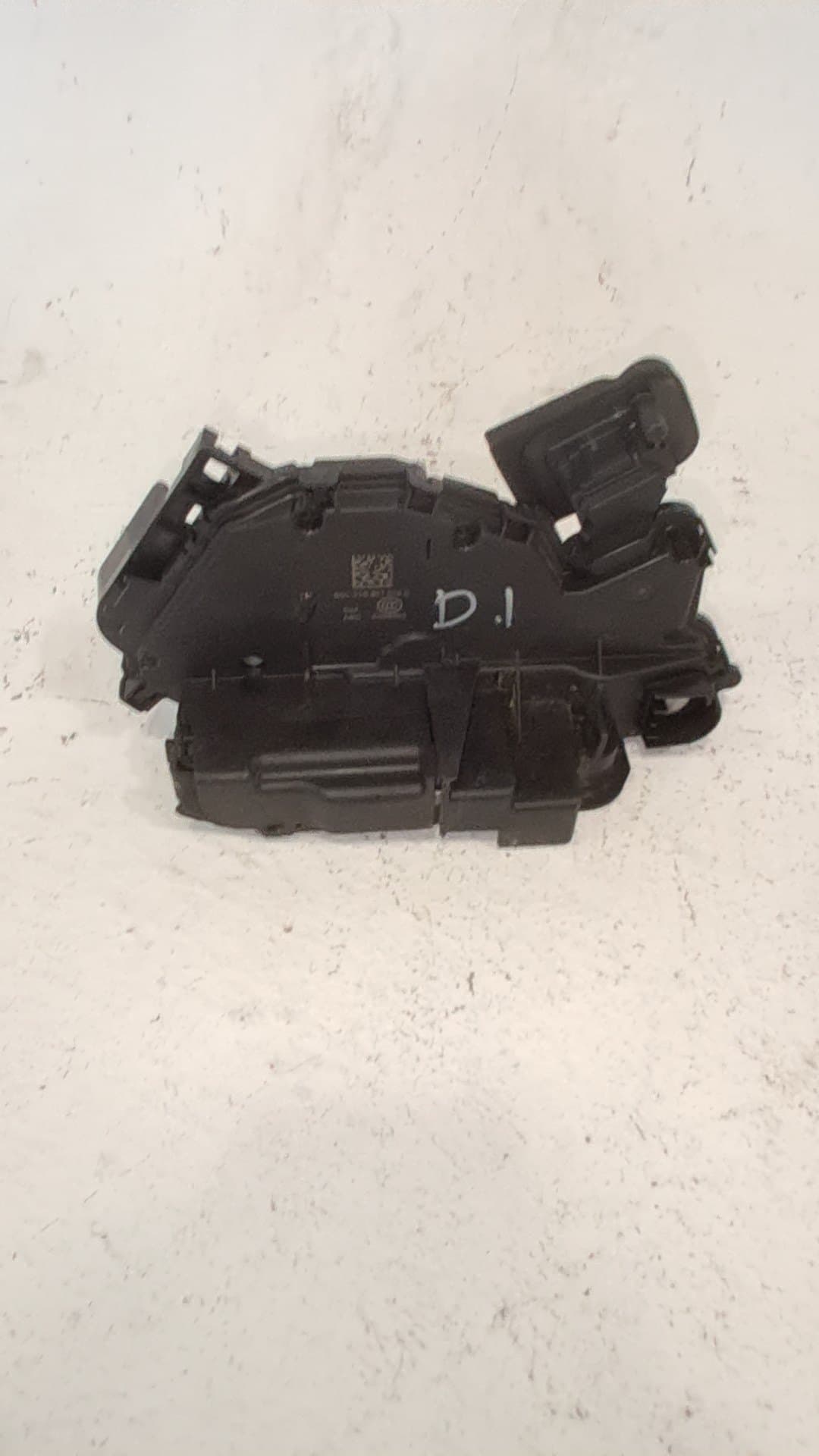 Cerradura puerta delantera izquierda VOLKSWAGEN GOLF VII LIM