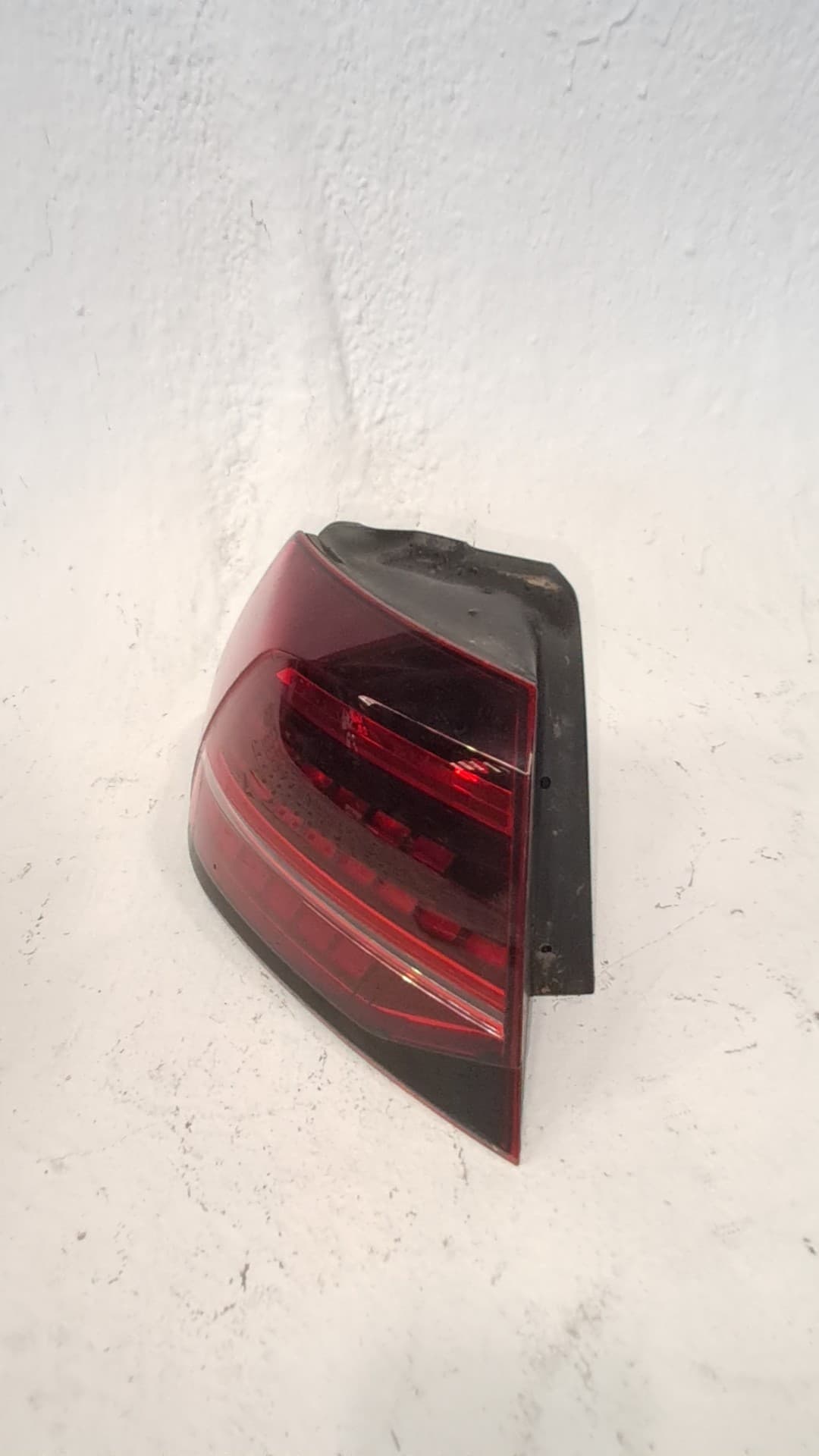 Piloto trasero izquierdo VOLKSWAGEN GOLF VII LIM 4
