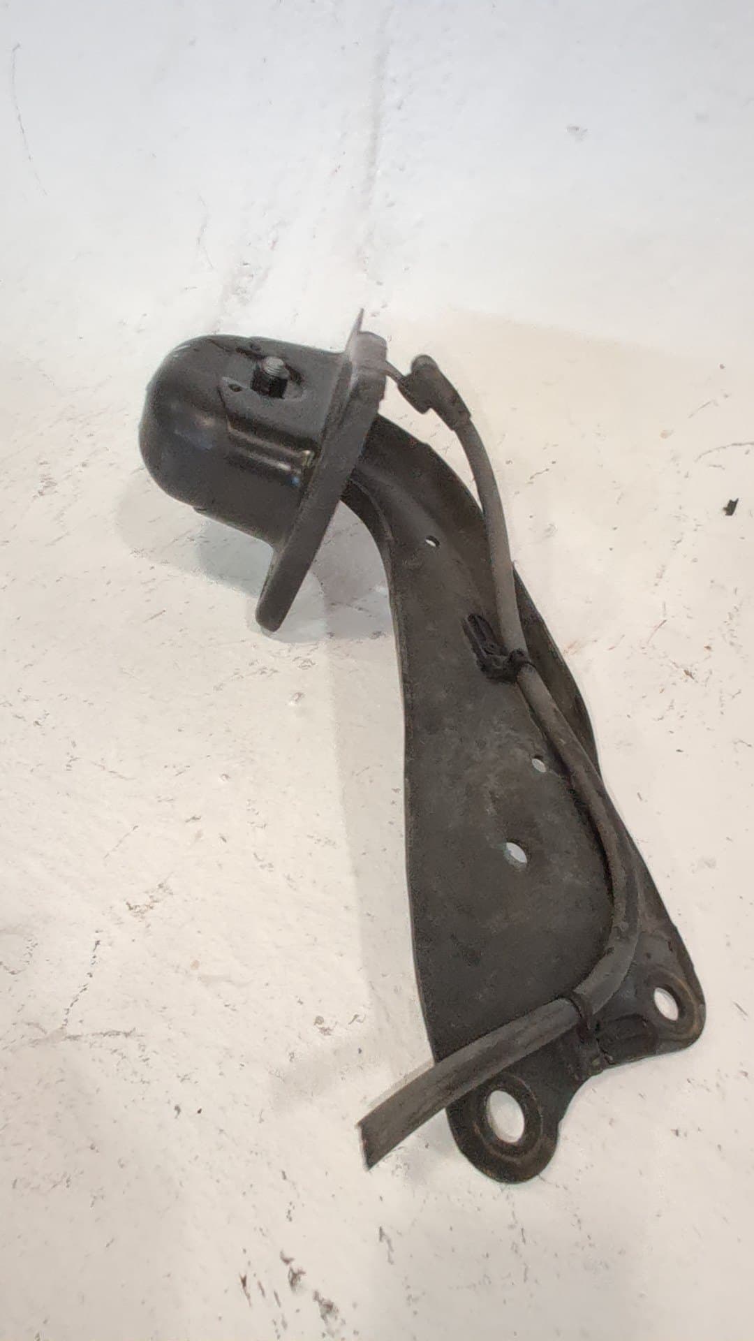 Brazo suspension inferior trasero izquierdo VOLKSWAGEN GOLF VII LIM 3