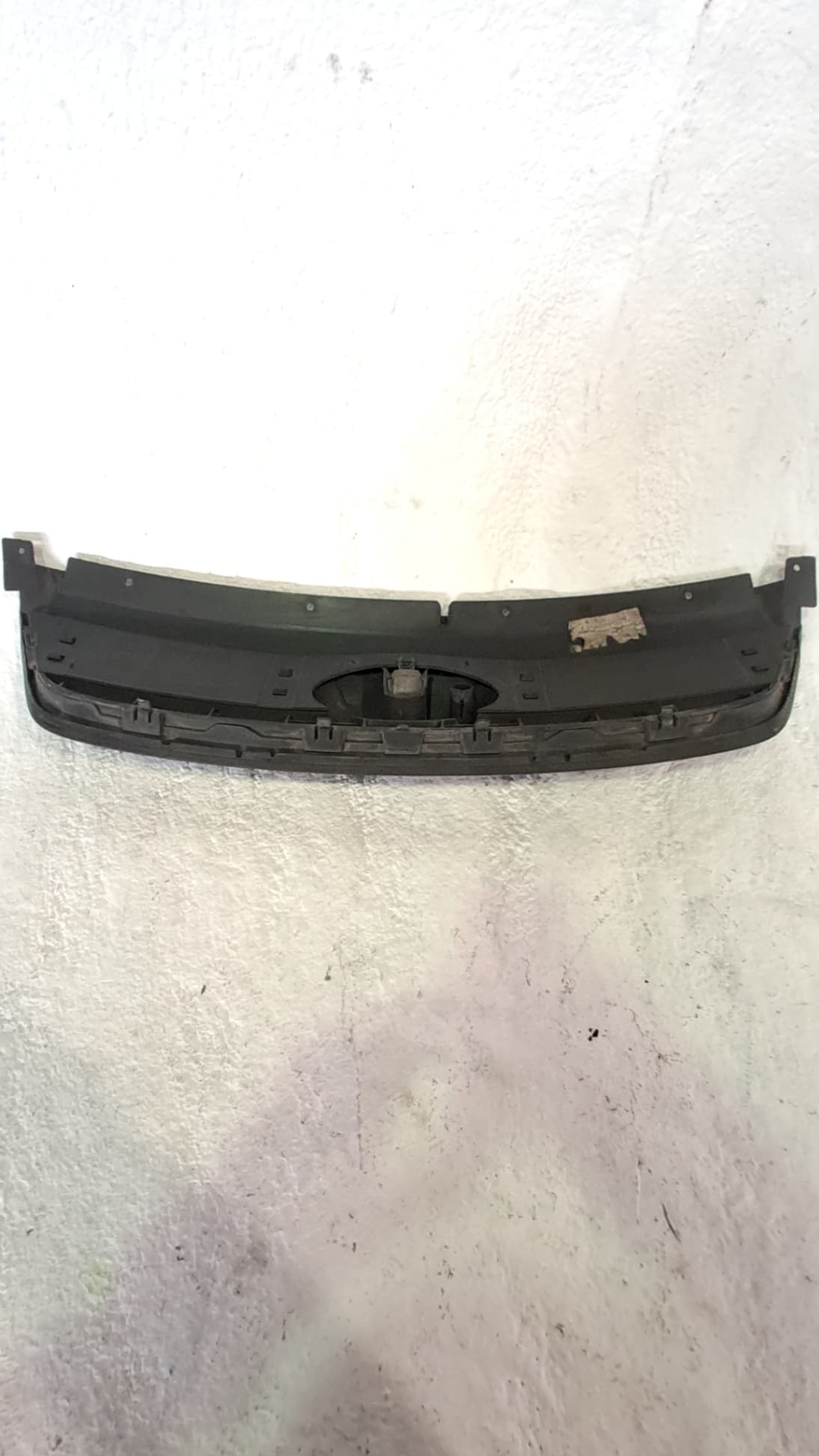 Rejilla delantera FORD FOCUS BERLINA (CAP) 2