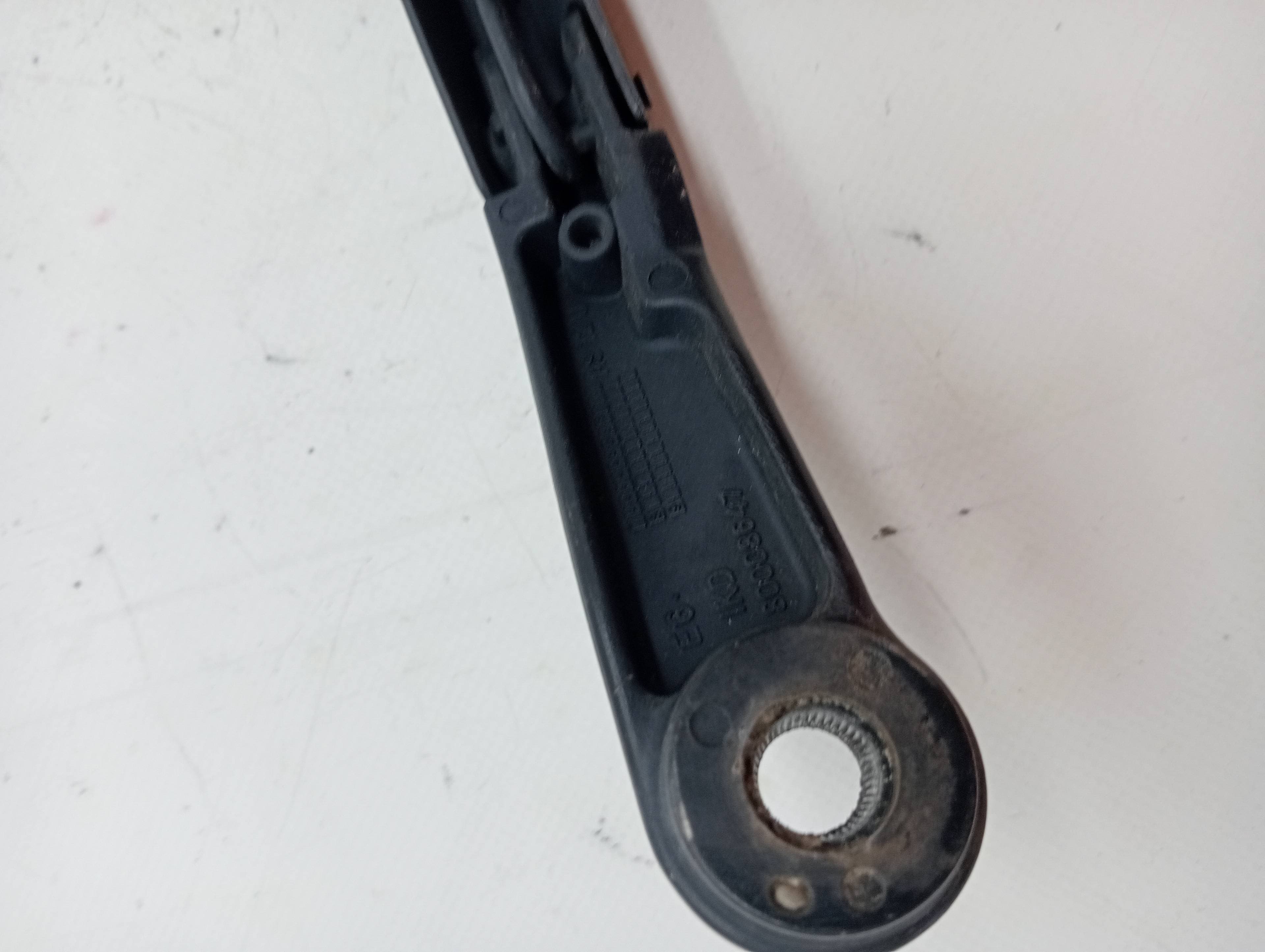 Brazo limpia delantero derecho NISSAN MICRA (K12E) 3