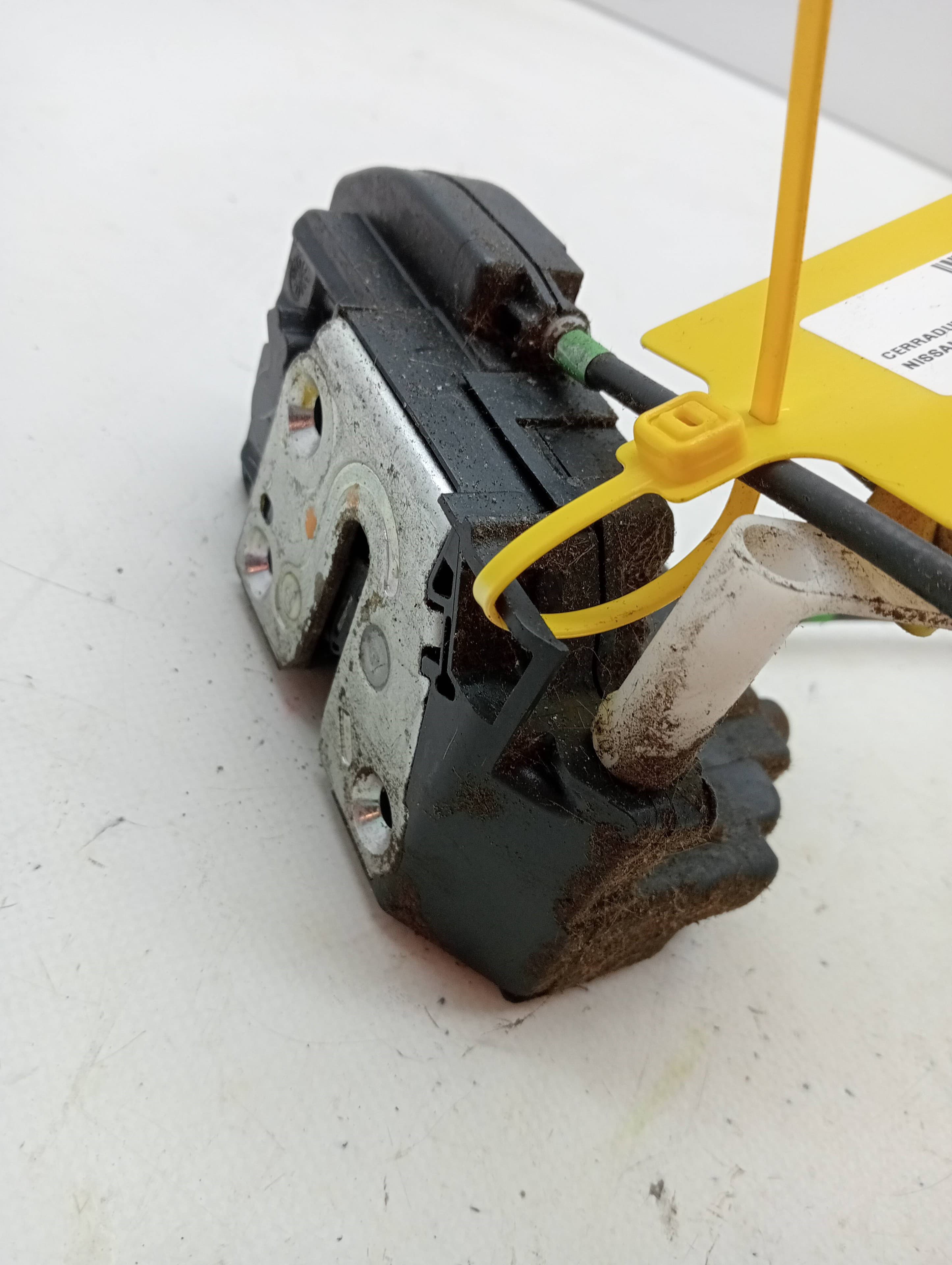 Cerradura puerta delantera izquierda NISSAN MICRA (K12E)