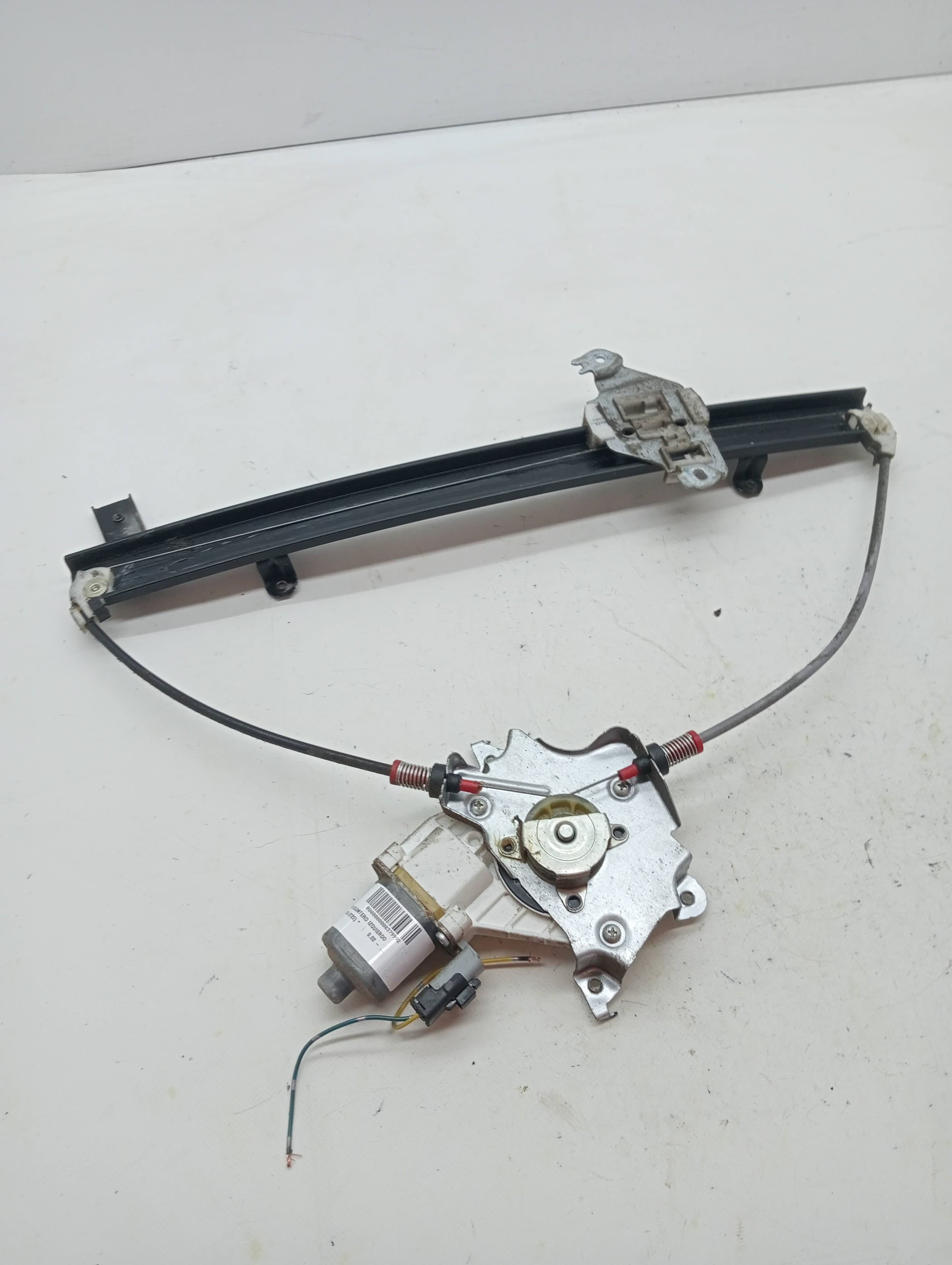 Elevalunas delantero izquierdo NISSAN MICRA (K12E)