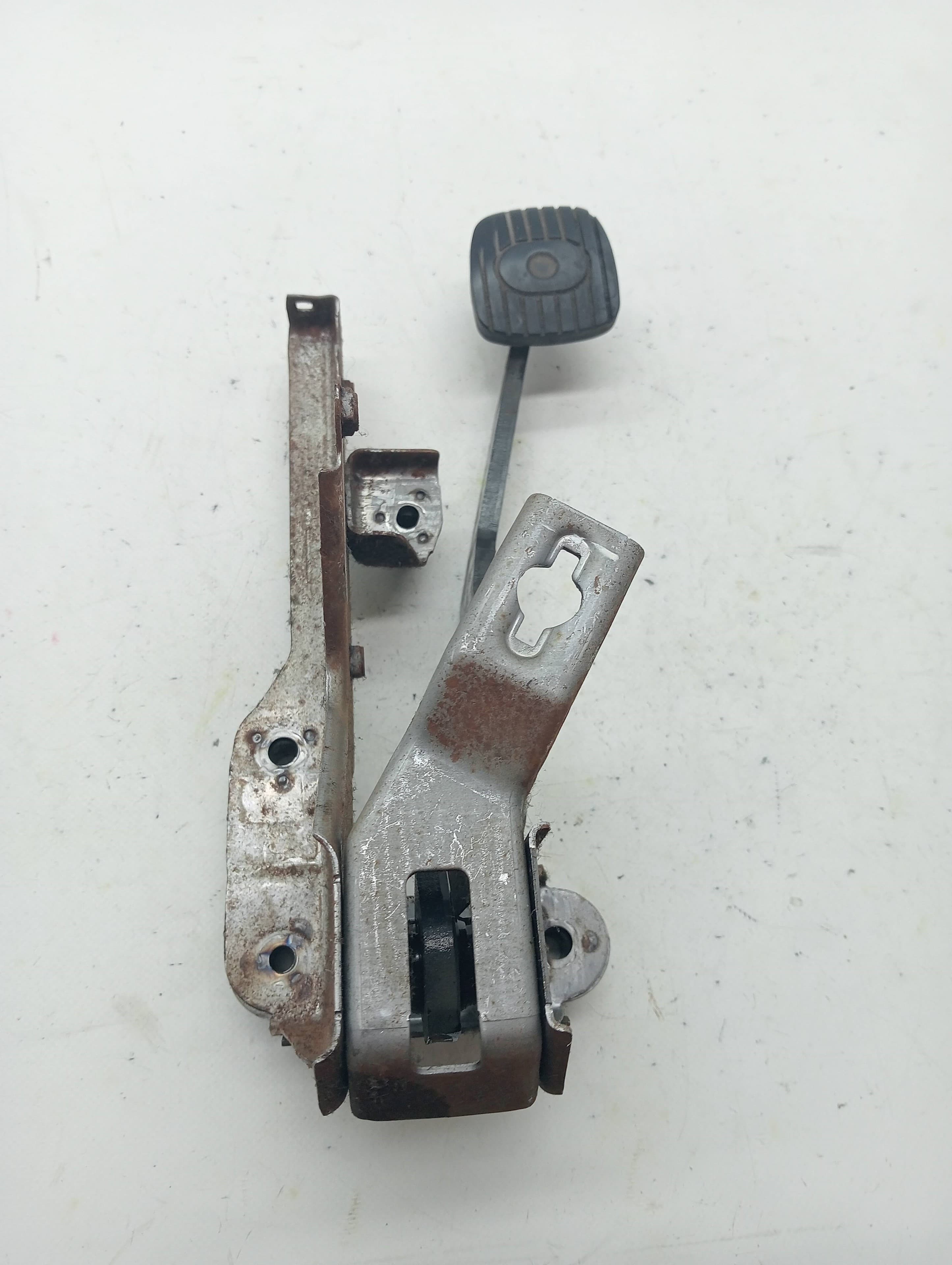 Pedal freno NISSAN MICRA (K12E) 2