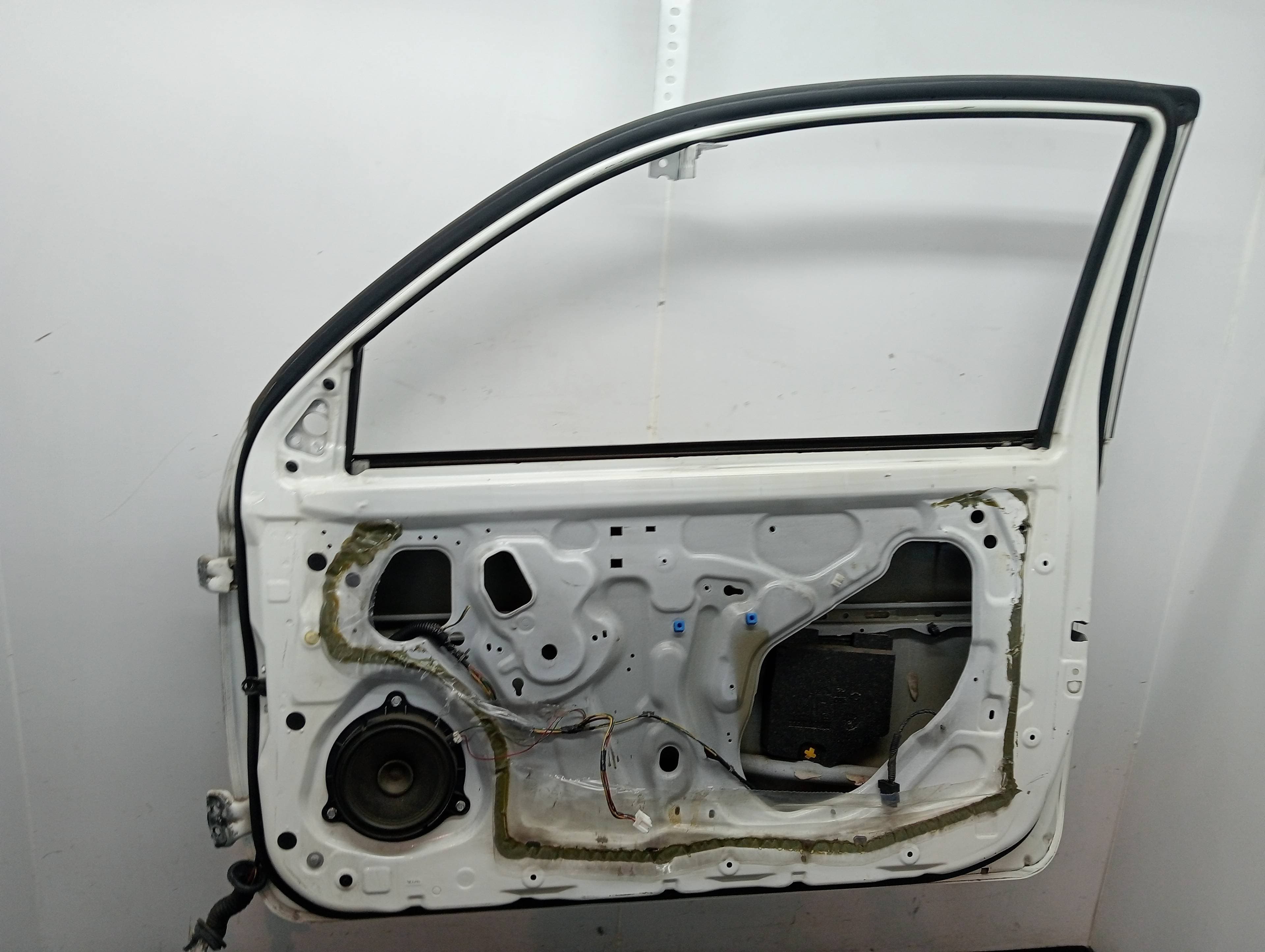Puerta delantera derecha NISSAN MICRA (K12E) 2