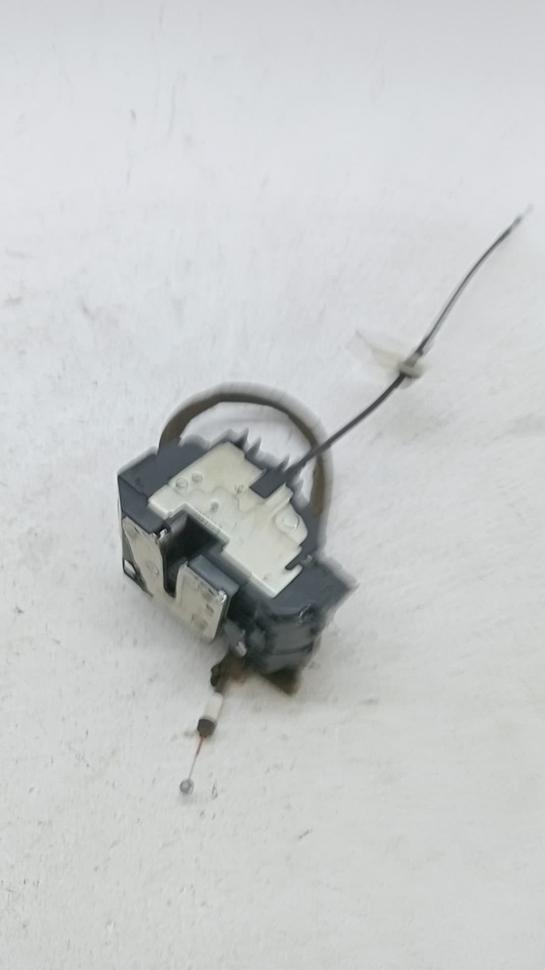 Cerradura puerta delantera izquierda NISSAN QASHQAI (J10)