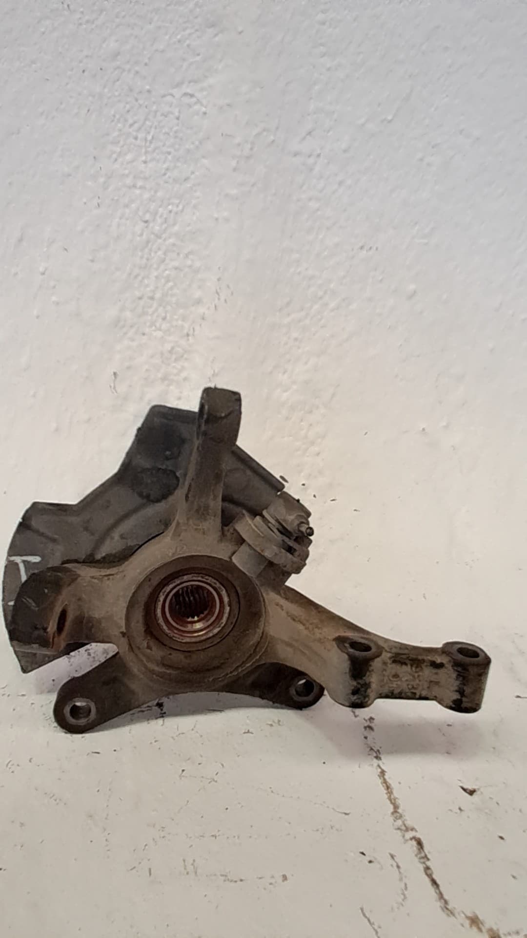 Mangueta delantera izquierda CHEVROLET AVEO 2