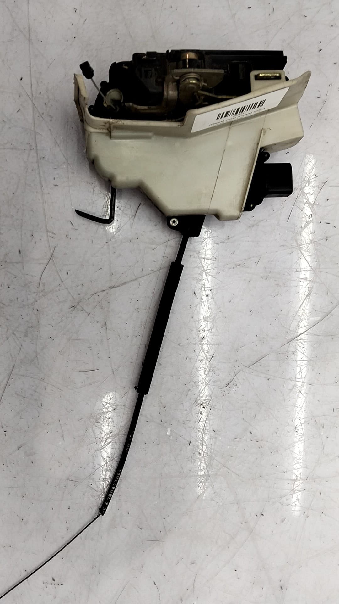 Cerradura puerta delantera derecha VOLKSWAGEN PASSAT BERLINA (3A2)