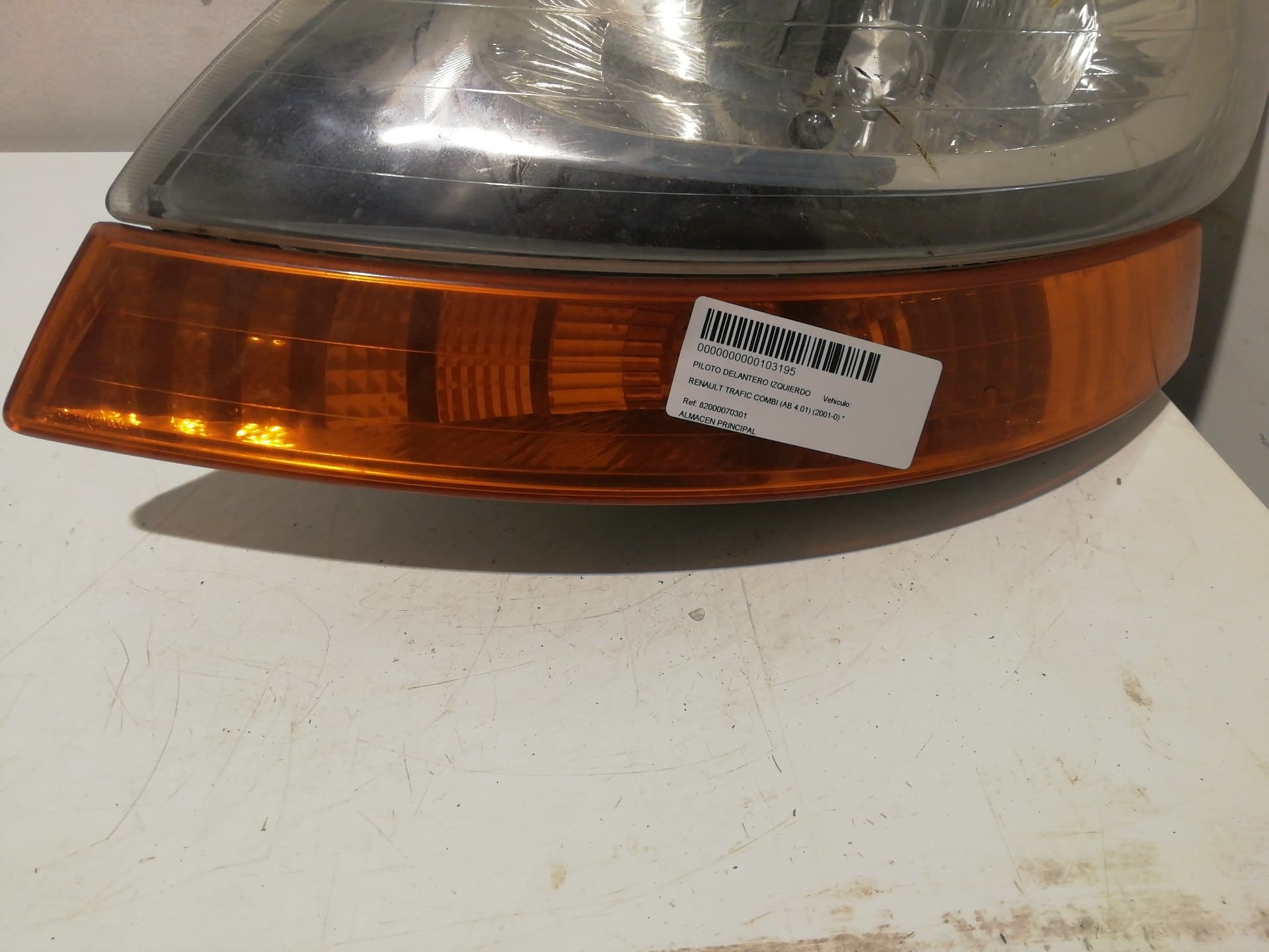 Recambio RENAULT TRAFIC COMBI (AB 4.01) ref. 82000070301