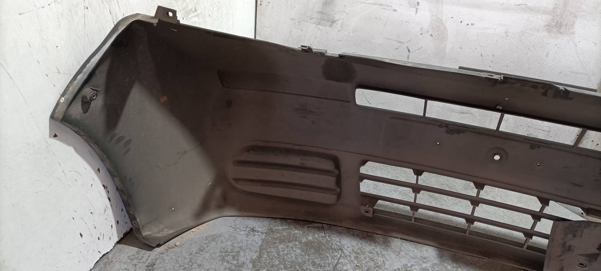 Paragolpes delantero RENAULT TRAFIC COMBI (AB 4.01) 3