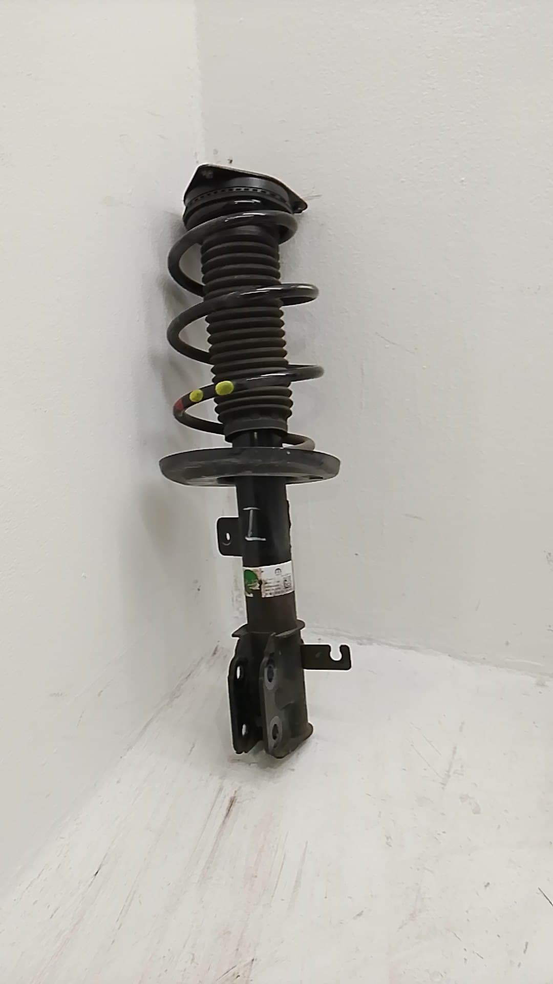 Amortiguador delantero izquierdo OPEL CORSA F