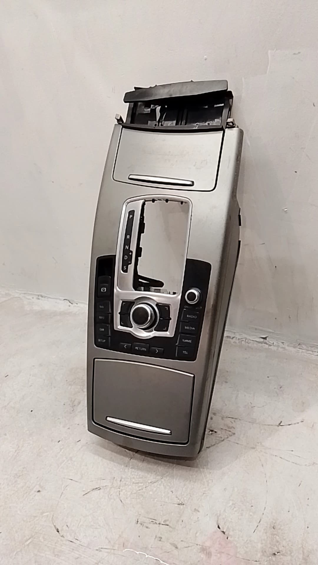 Consola central AUDI A6 ALLROAD QUATTRO (4GH)