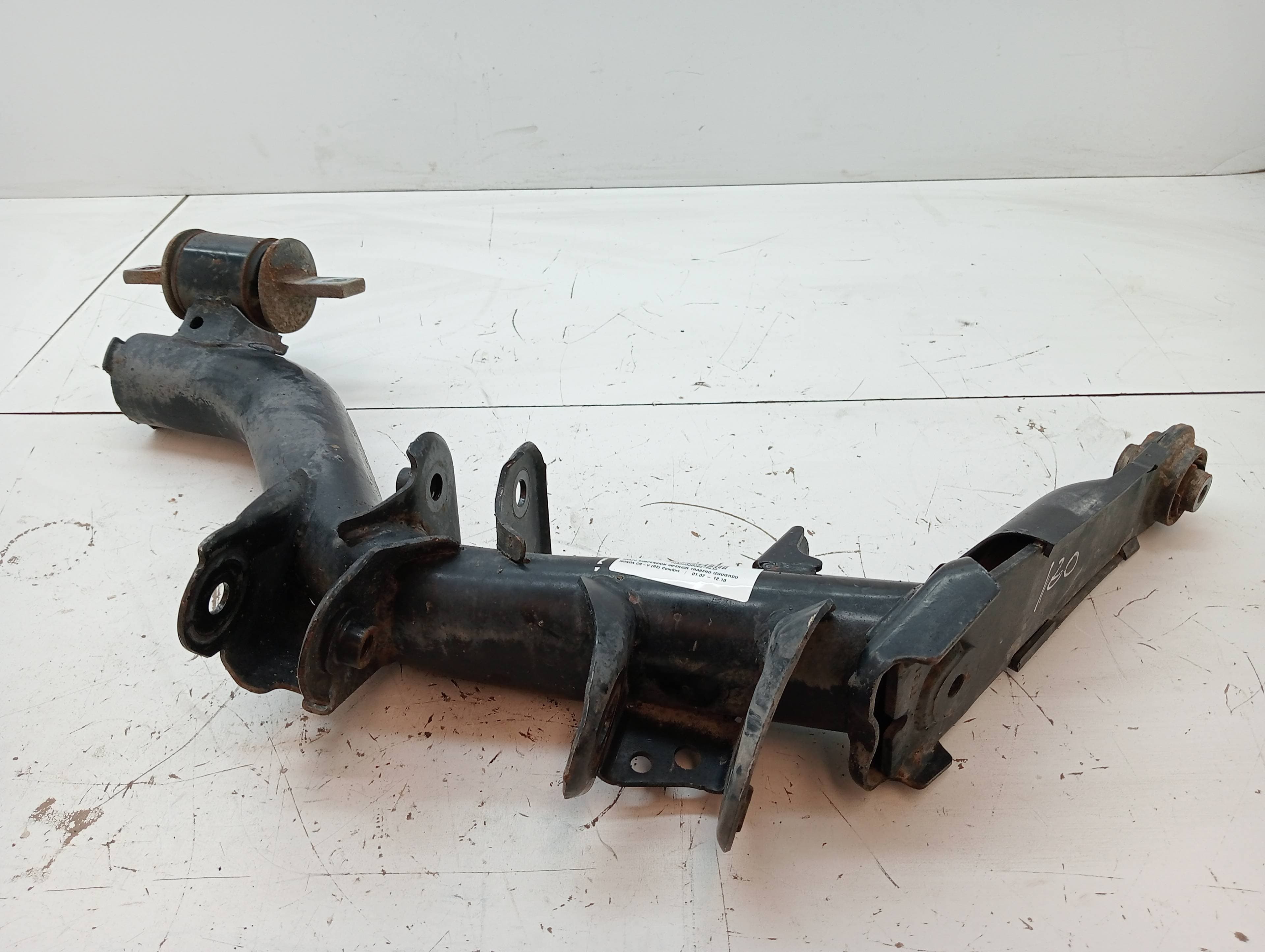 Brazo suspension inferior trasero izquierdo HONDA CR-V (RE)